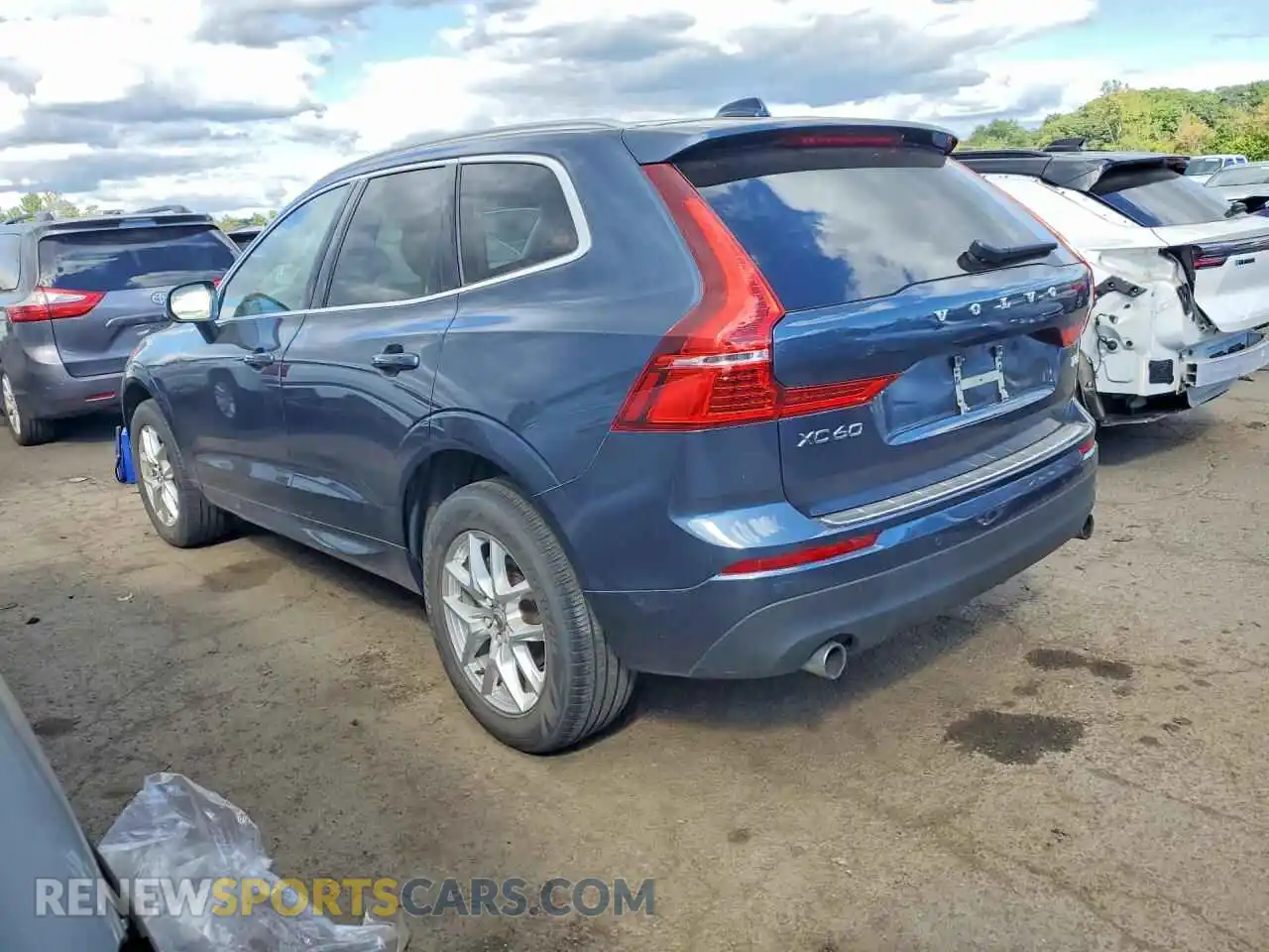 2 Photograph of a damaged car YV4102RK2M1815317 VOLVO XC60 2021