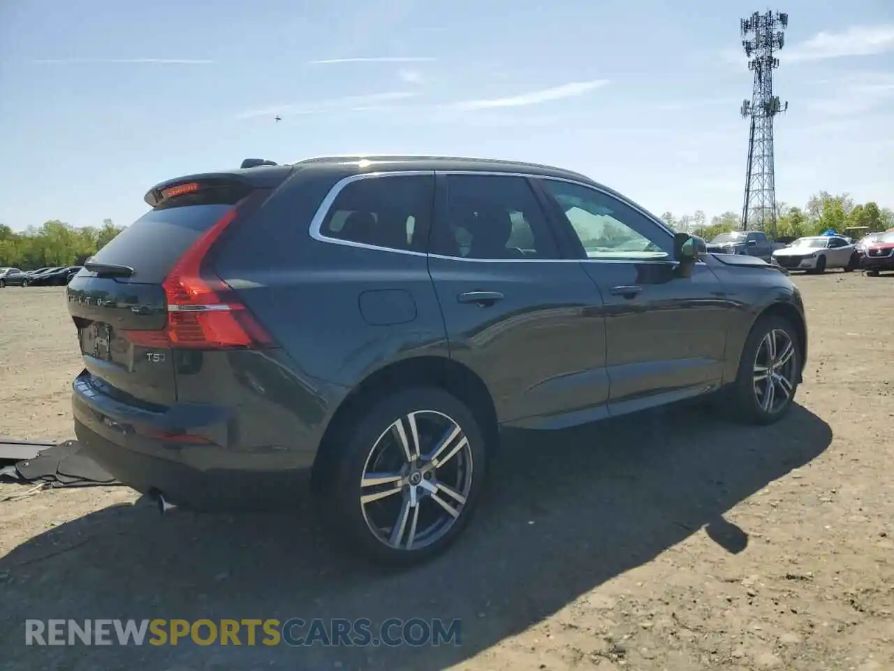 3 Photograph of a damaged car YV4102RK3M1722743 VOLVO XC60 2021