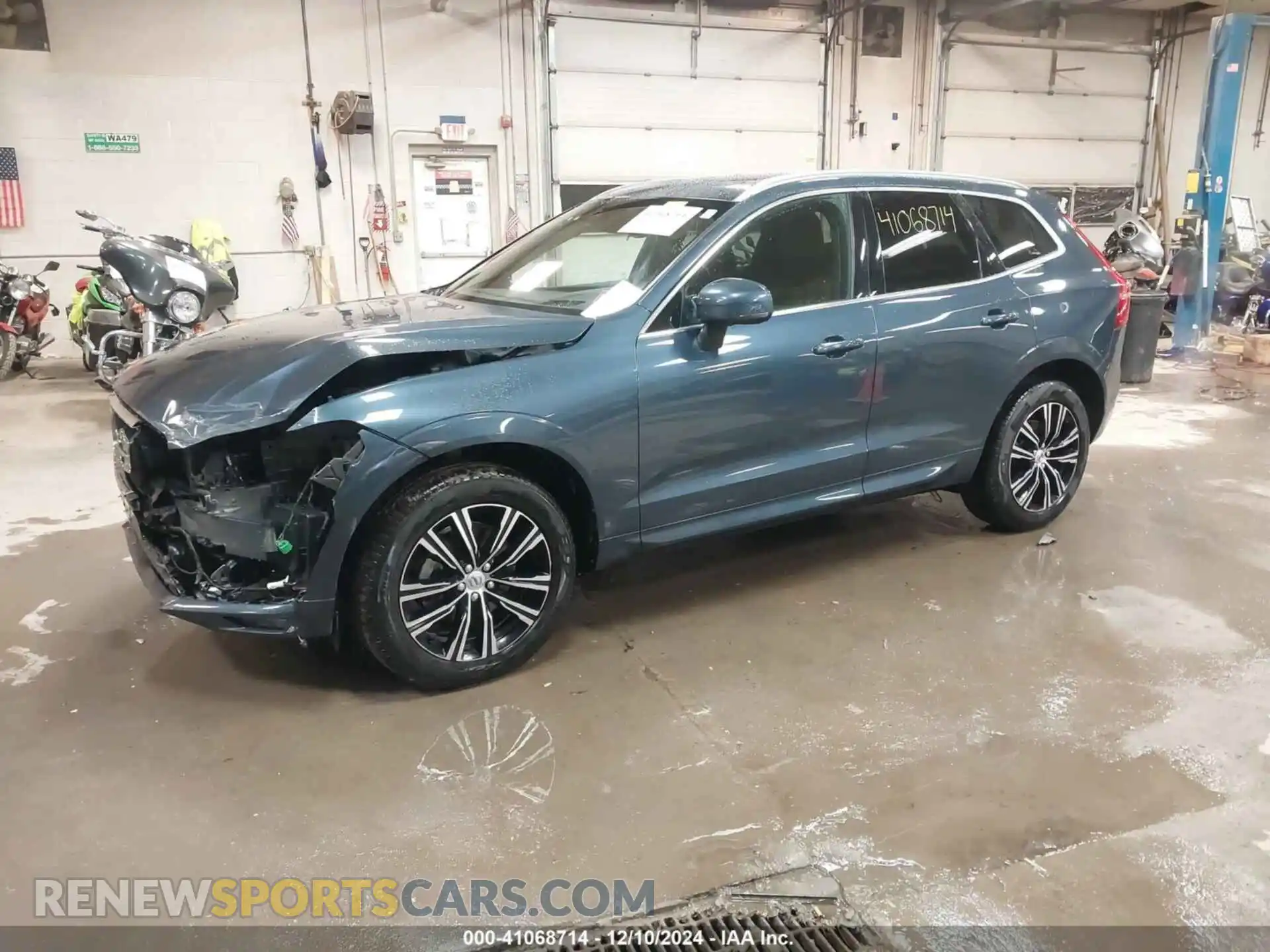 2 Photograph of a damaged car YV4102RK3M1765527 VOLVO XC60 2021
