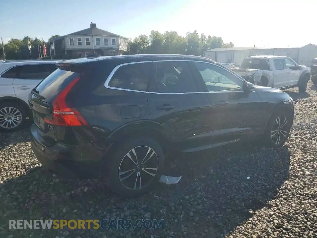 3 fotografías del automóvil dañado YV4102RK3M1841120 VOLVO XC60 2021