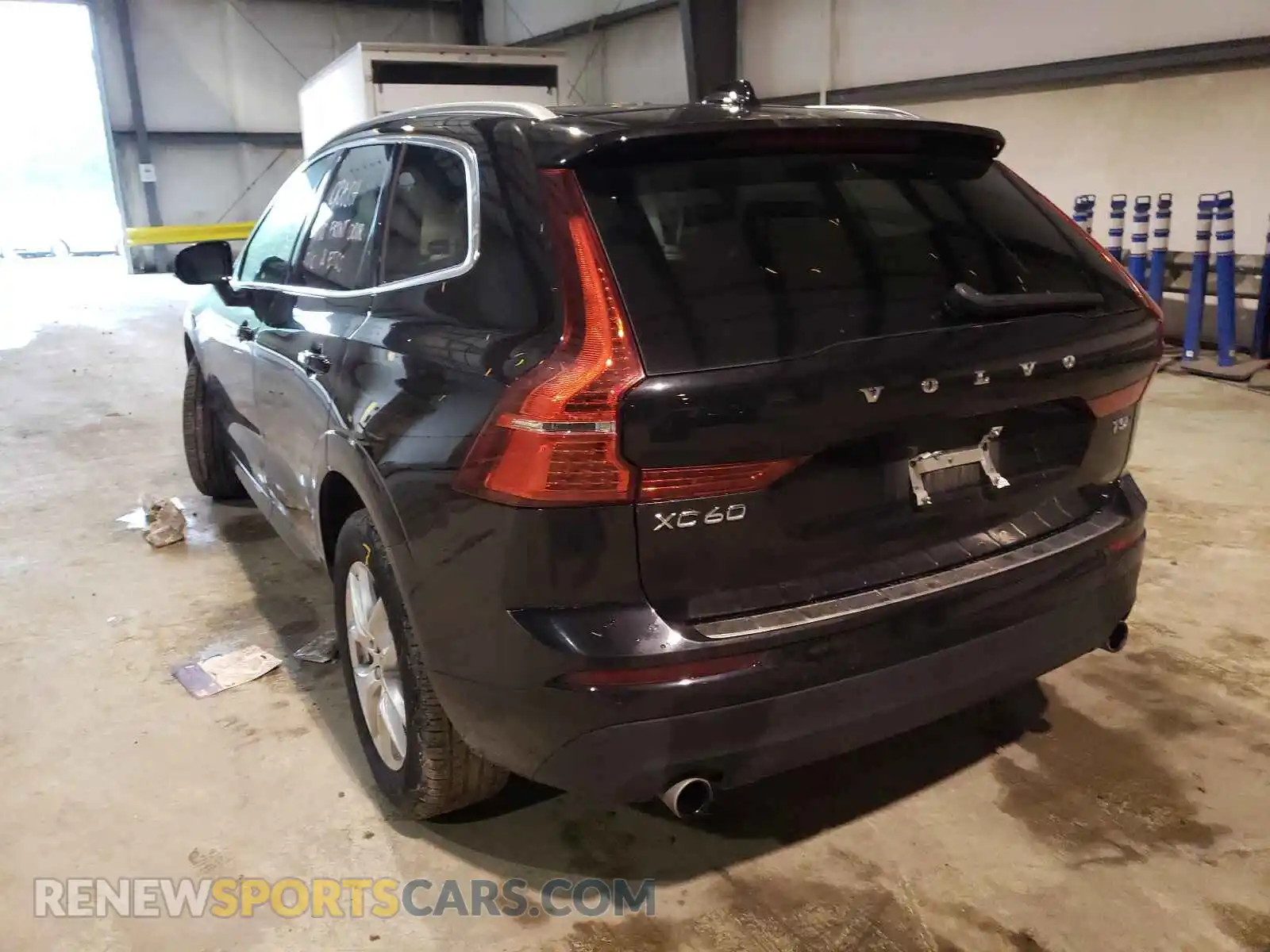3 fotografías del automóvil dañado YV4102RK5M1738006 VOLVO XC60 2021