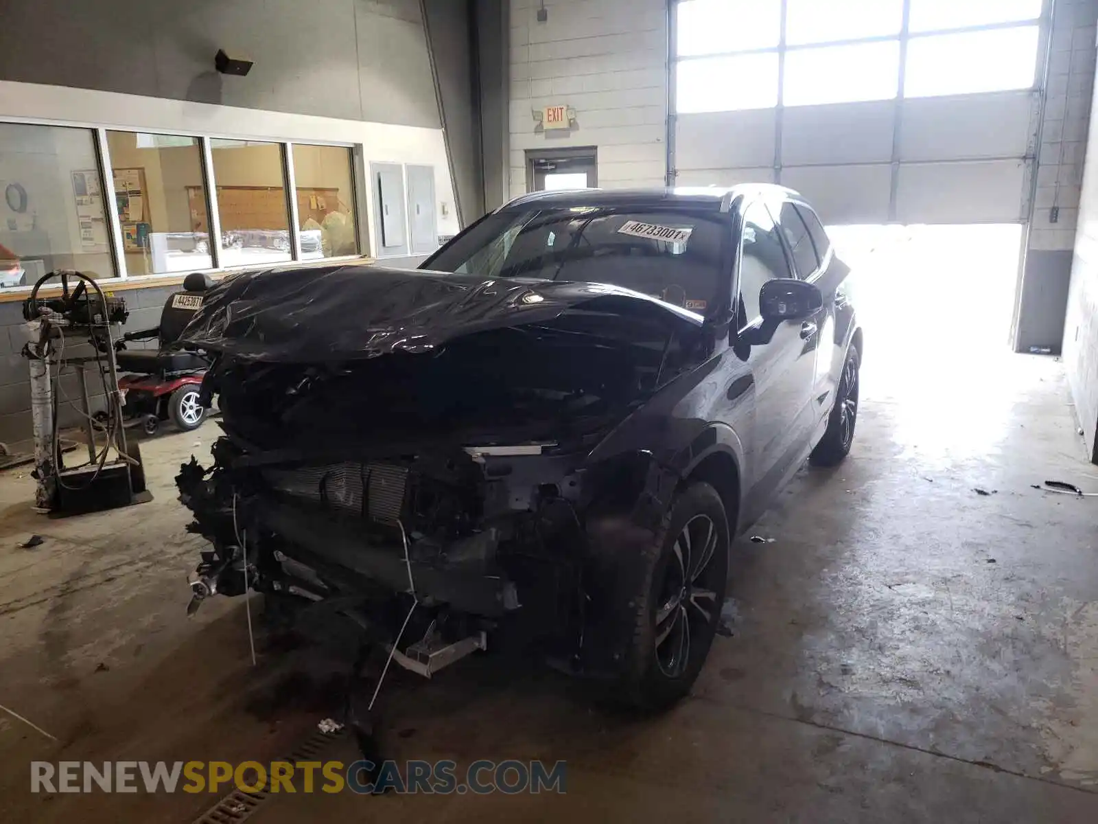 2 Photograph of a damaged car YV4102RK6M1686174 VOLVO XC60 2021