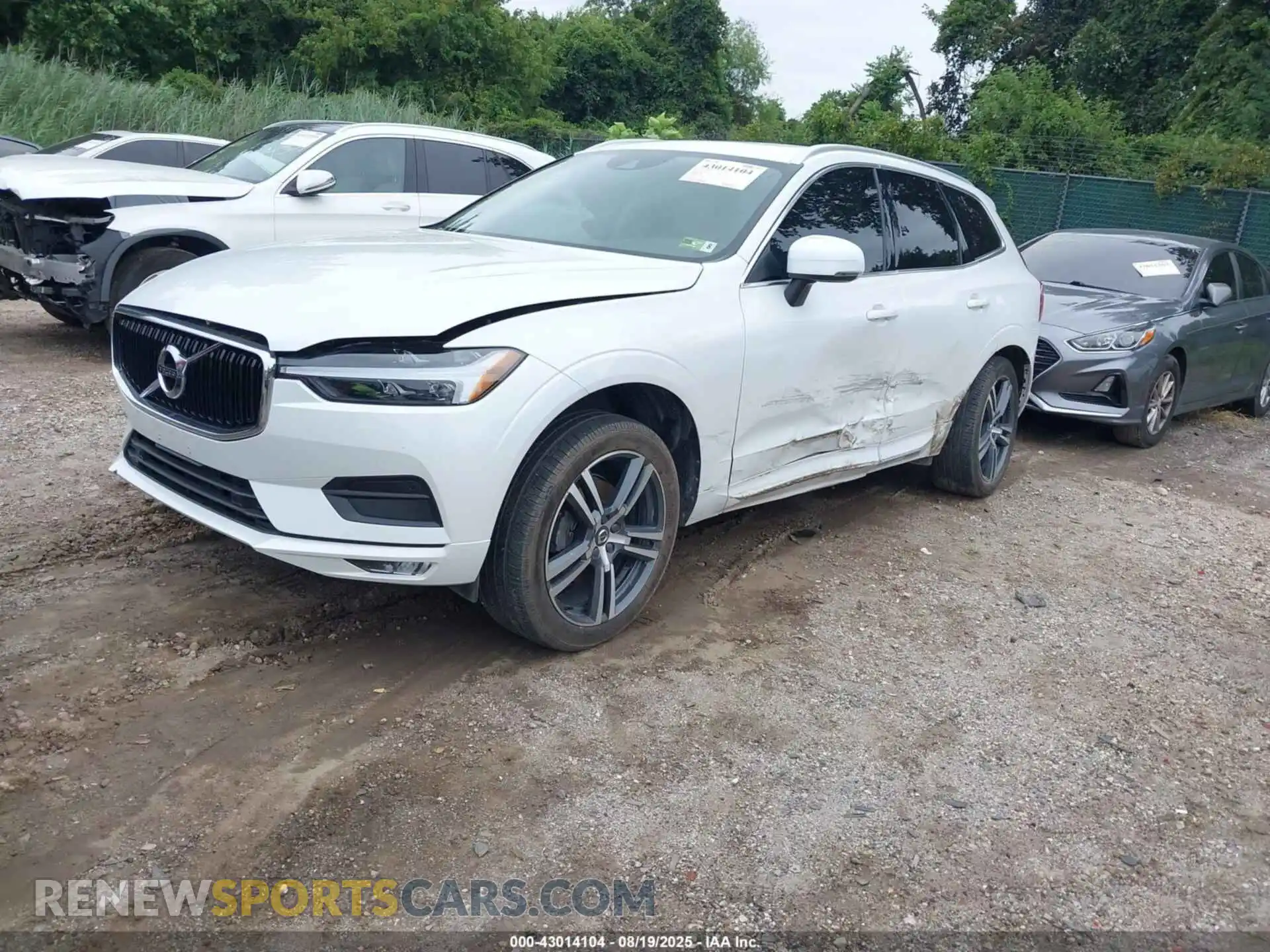 2 Photograph of a damaged car YV4102RK7M1856591 VOLVO XC60 2021