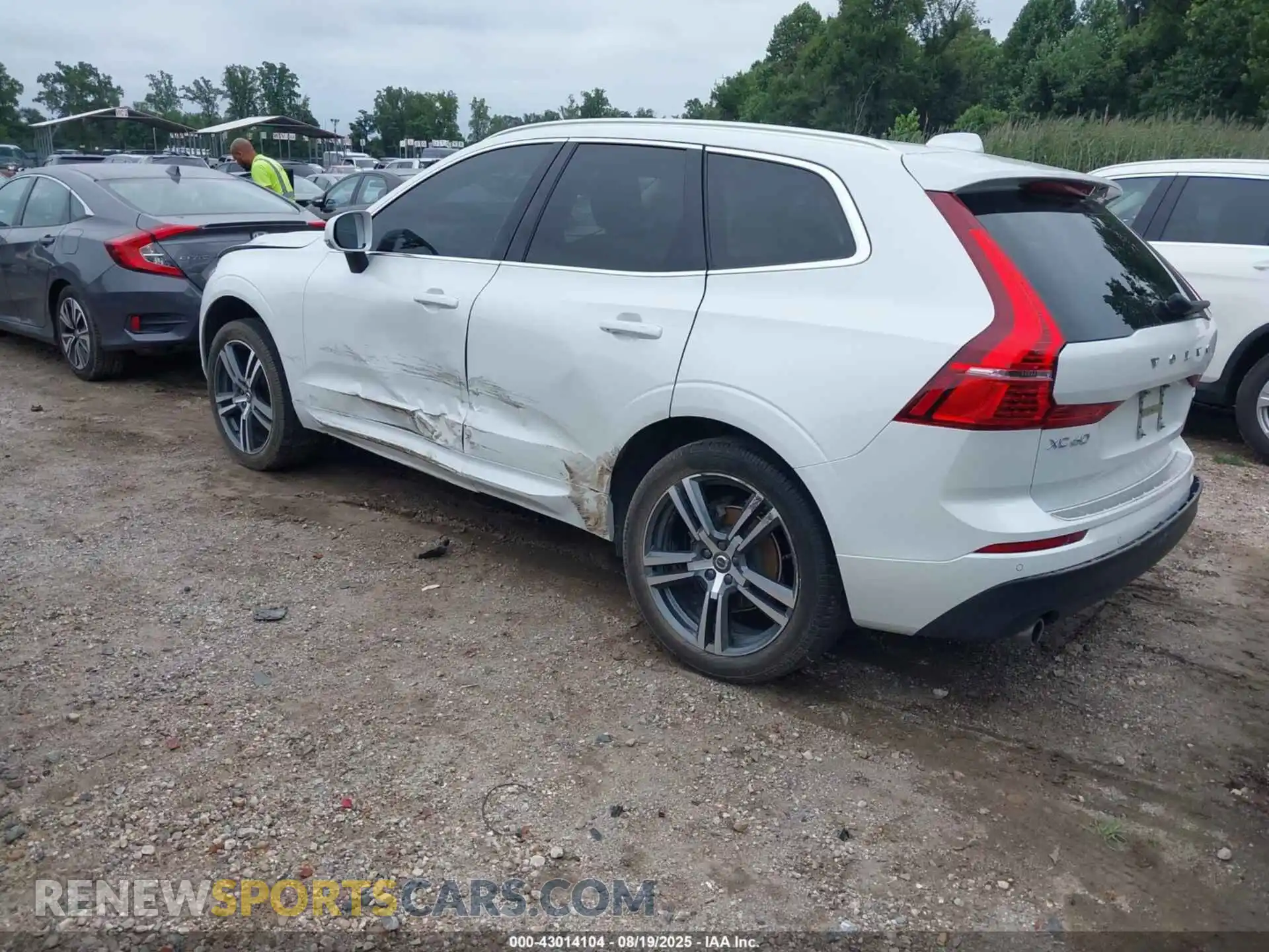 3 Photograph of a damaged car YV4102RK7M1856591 VOLVO XC60 2021