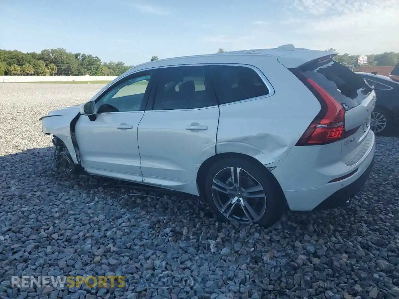 2 Photograph of a damaged car YV4102RK8M1874940 VOLVO XC60 2021
