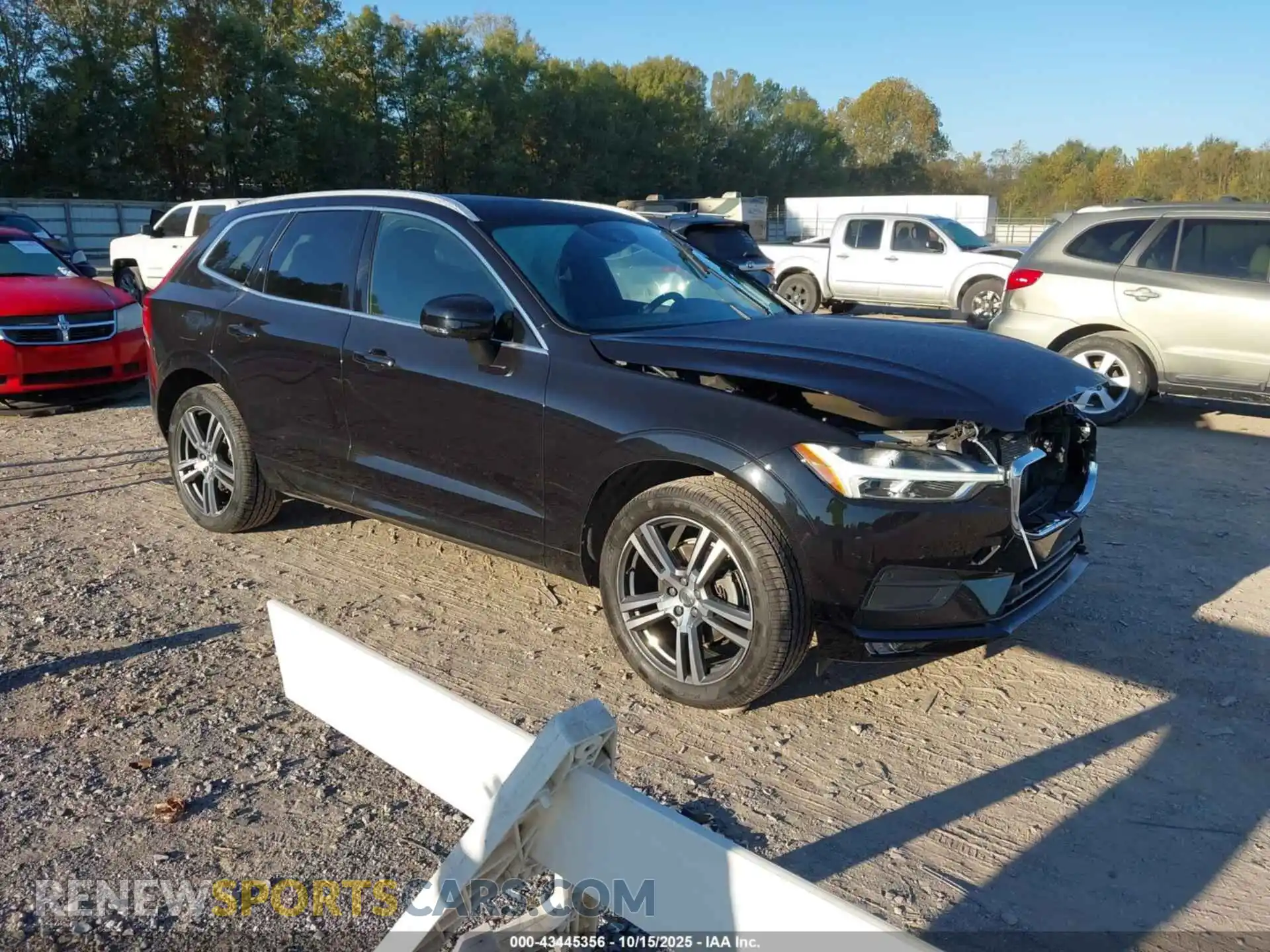 1 Photograph of a damaged car YV4102RKXM1715465 VOLVO XC60 2021
