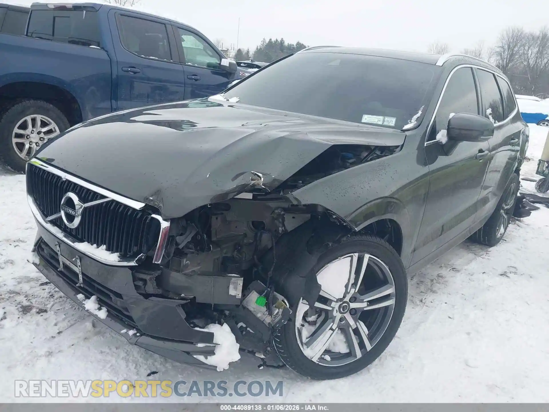 2 Photograph of a damaged car YV4102RKXM1759014 VOLVO XC60 2021