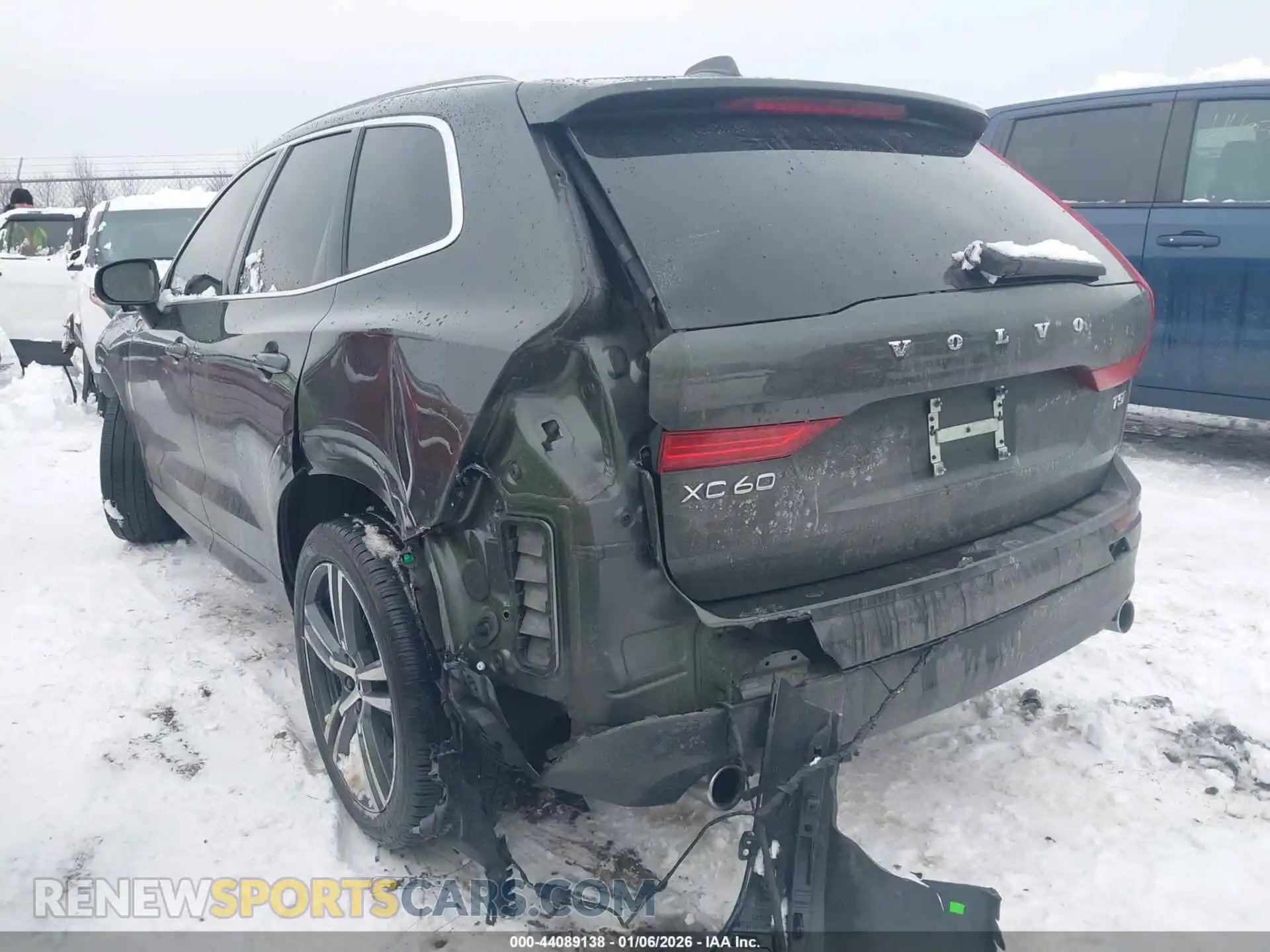 3 Photograph of a damaged car YV4102RKXM1759014 VOLVO XC60 2021