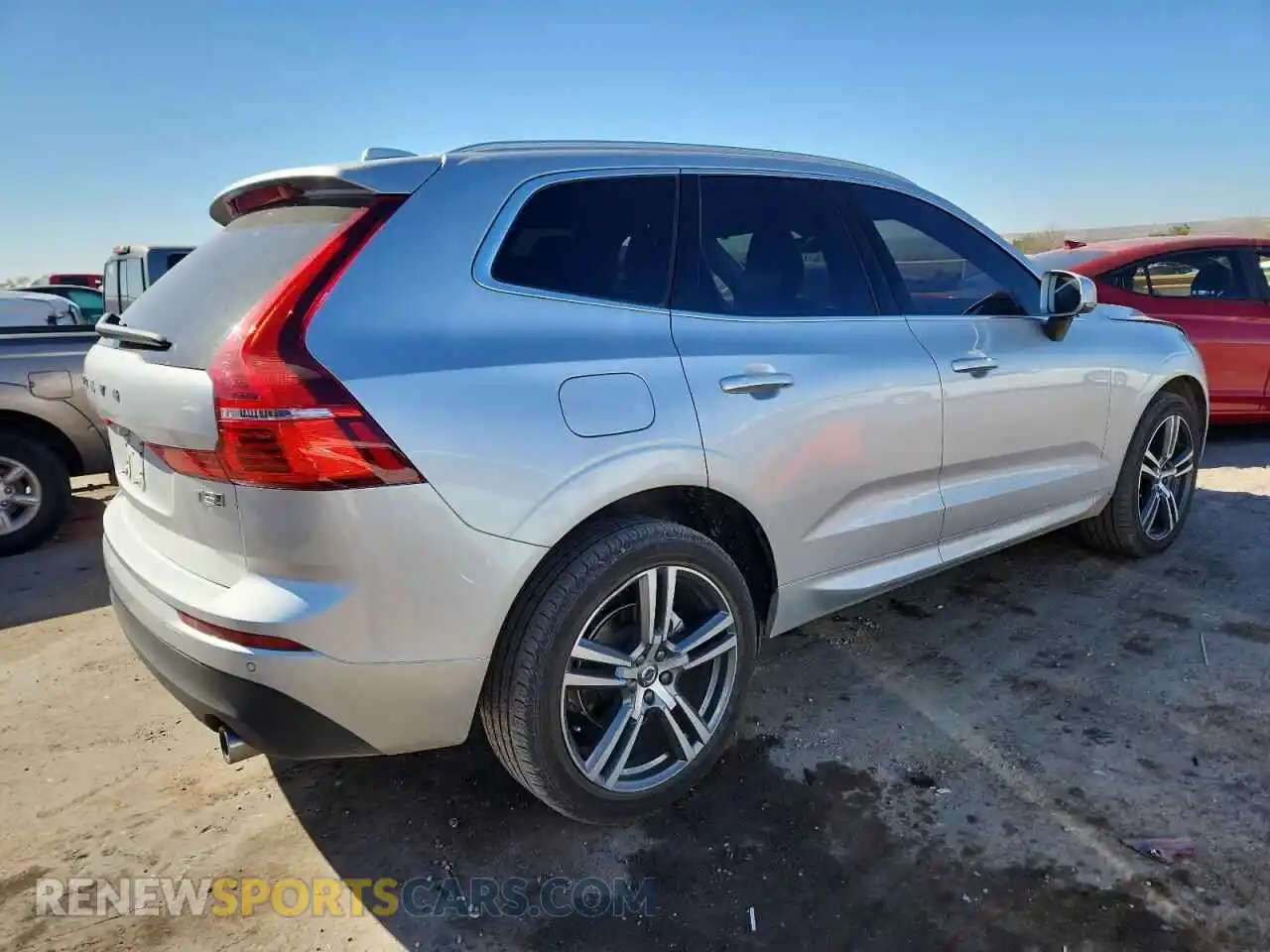 3 Photograph of a damaged car YV4102RKXM1871098 VOLVO XC60 2021