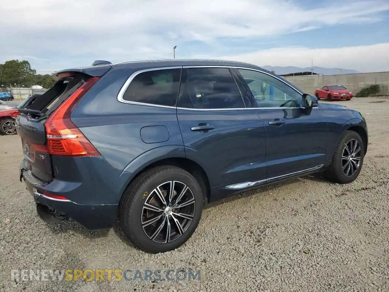3 Photograph of a damaged car YV4102RL0M1695297 VOLVO XC60 2021