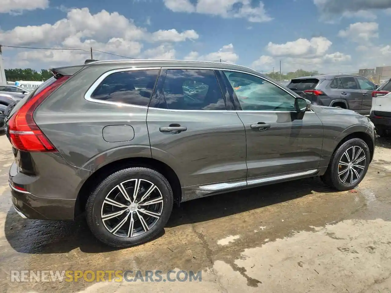 3 Photograph of a damaged car YV4102RL0M1825790 VOLVO XC60 2021