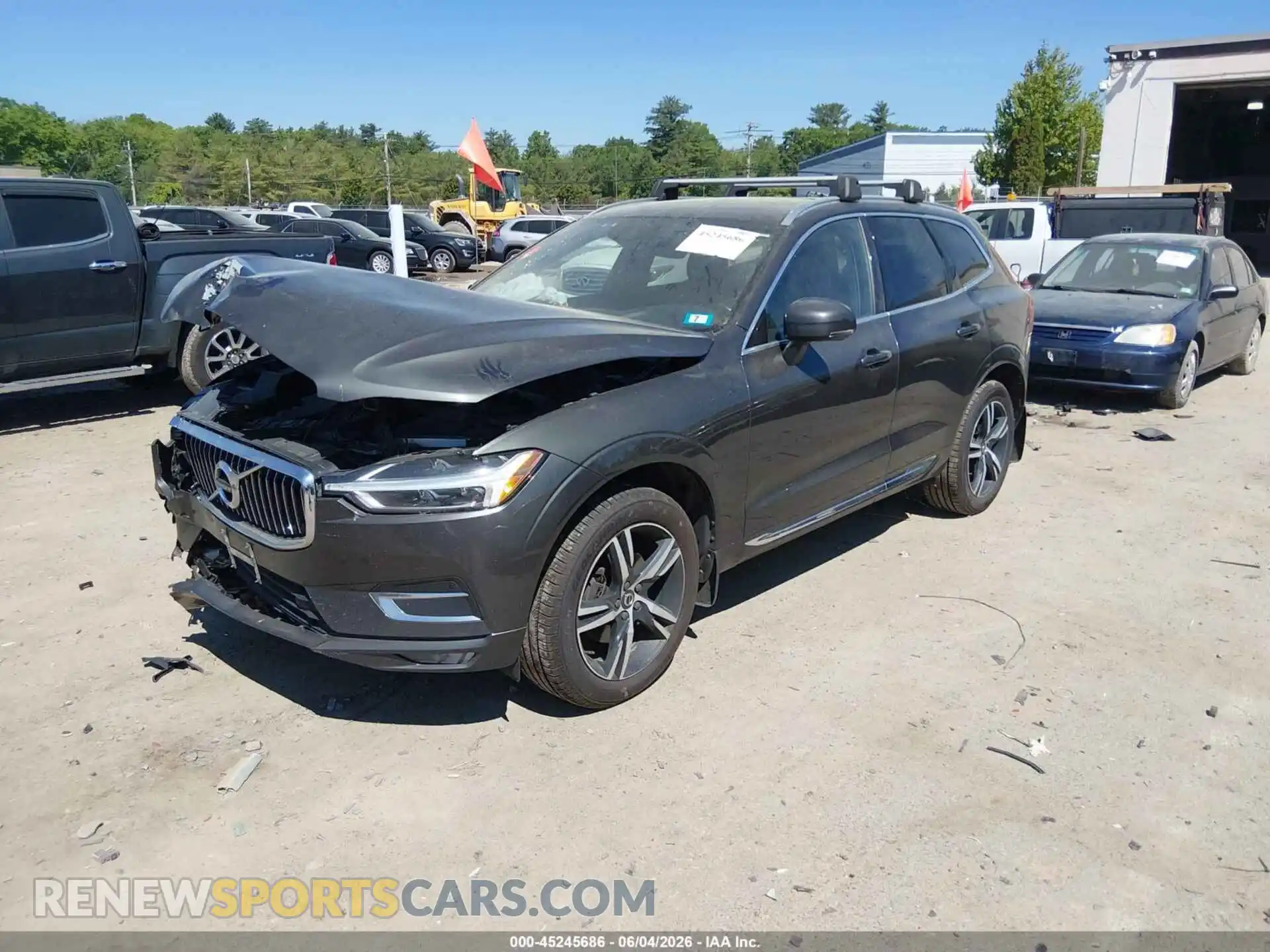 2 fotografías del automóvil dañado YV4102RL1M1709479 VOLVO XC60 2021