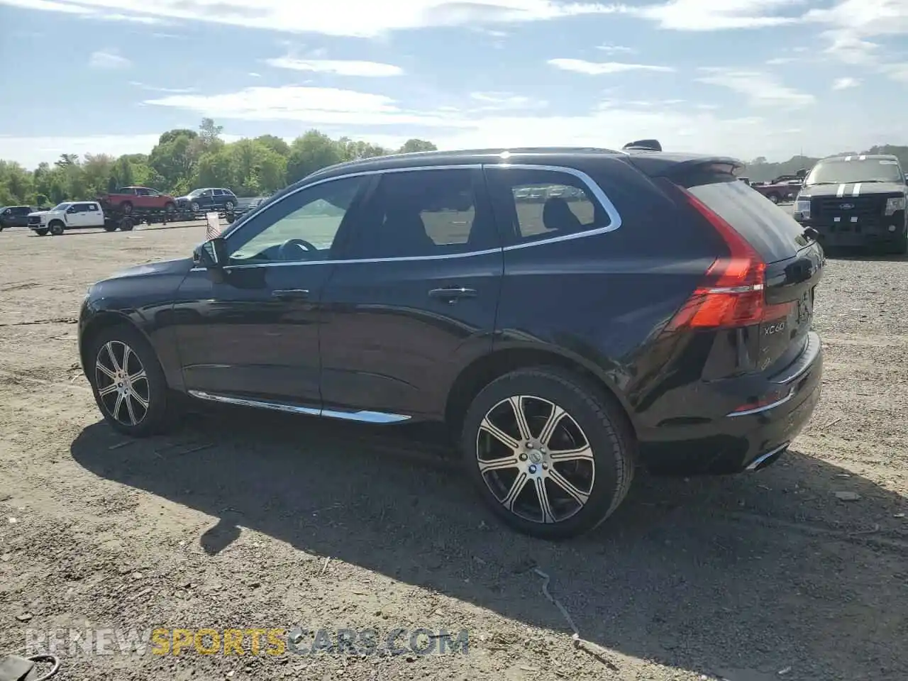 2 Photograph of a damaged car YV4102RL3M1835259 VOLVO XC60 2021