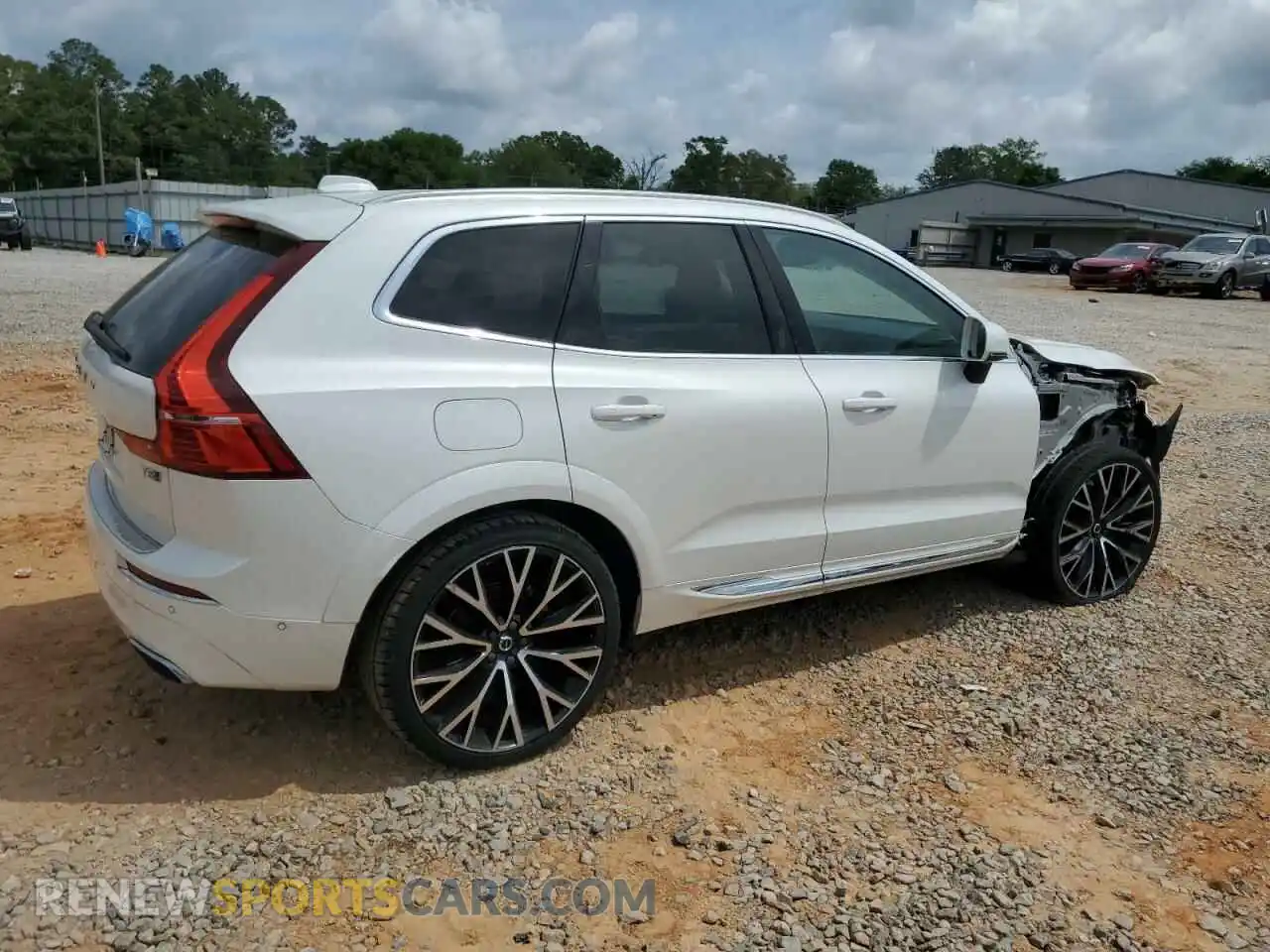 3 Photograph of a damaged car YV4102RL4M1681533 VOLVO XC60 2021