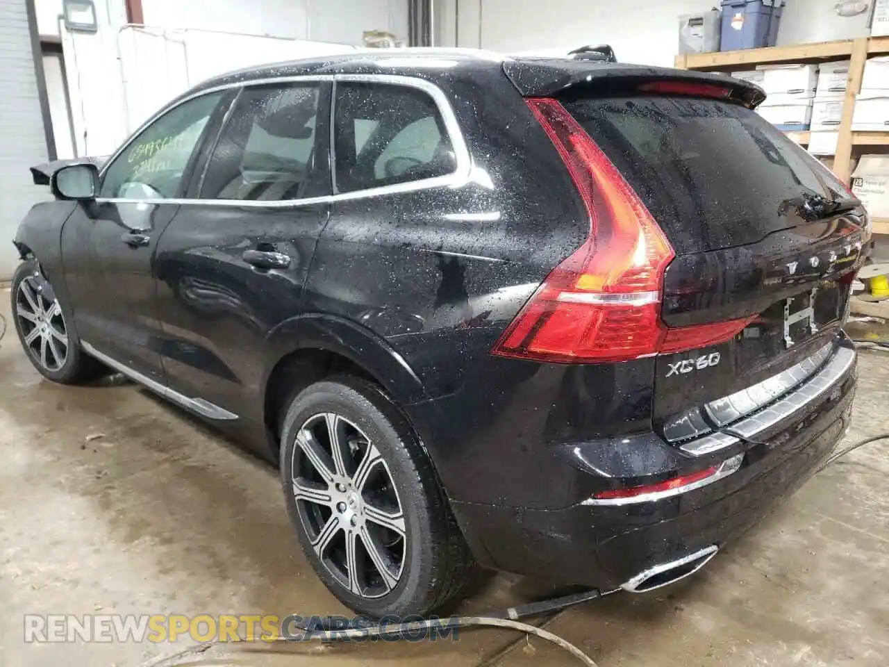 3 fotografías del automóvil dañado YV4102RL4M1823380 VOLVO XC60 2021