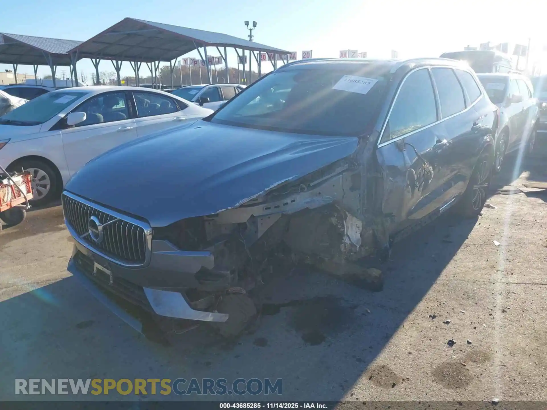 2 Photograph of a damaged car YV4102RL9M1721623 VOLVO XC60 2021