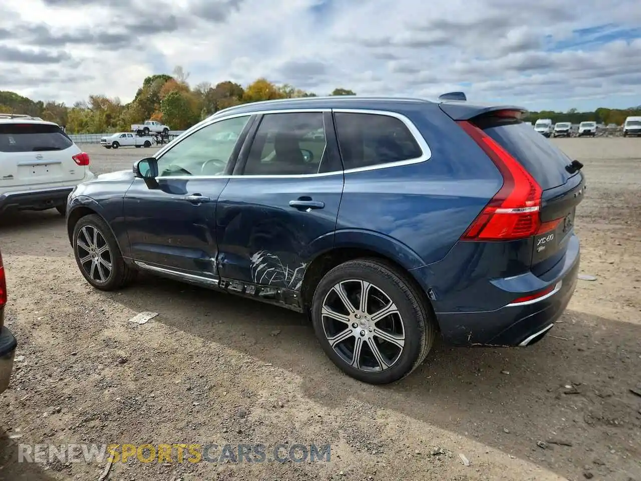 2 Photograph of a damaged car YV4102RLXM1809645 VOLVO XC60 2021