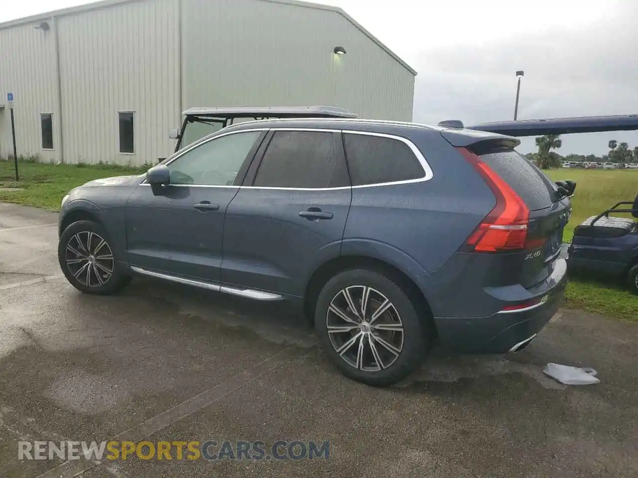2 Photograph of a damaged car YV4102RLXM1819415 VOLVO XC60 2021
