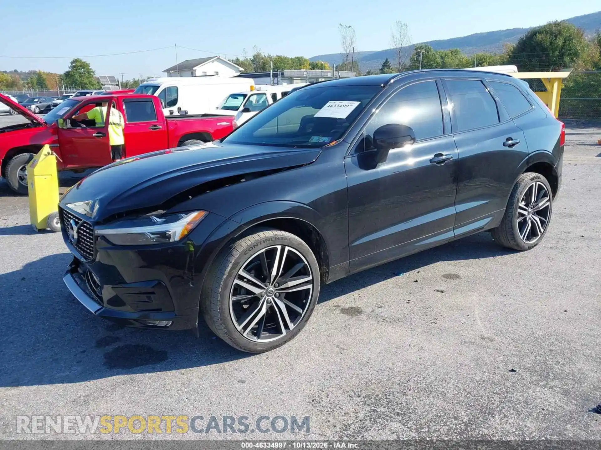 2 fotografías del automóvil dañado YV4102RM3M1875091 VOLVO XC60 2021