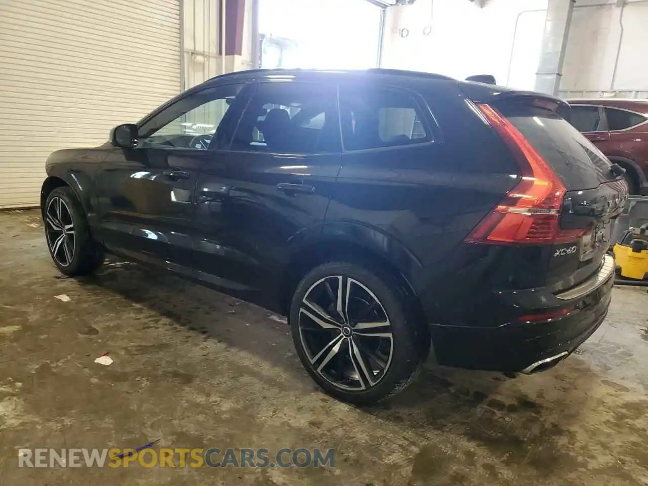 2 Photograph of a damaged car YV4102RM7M1886174 VOLVO XC60 2021