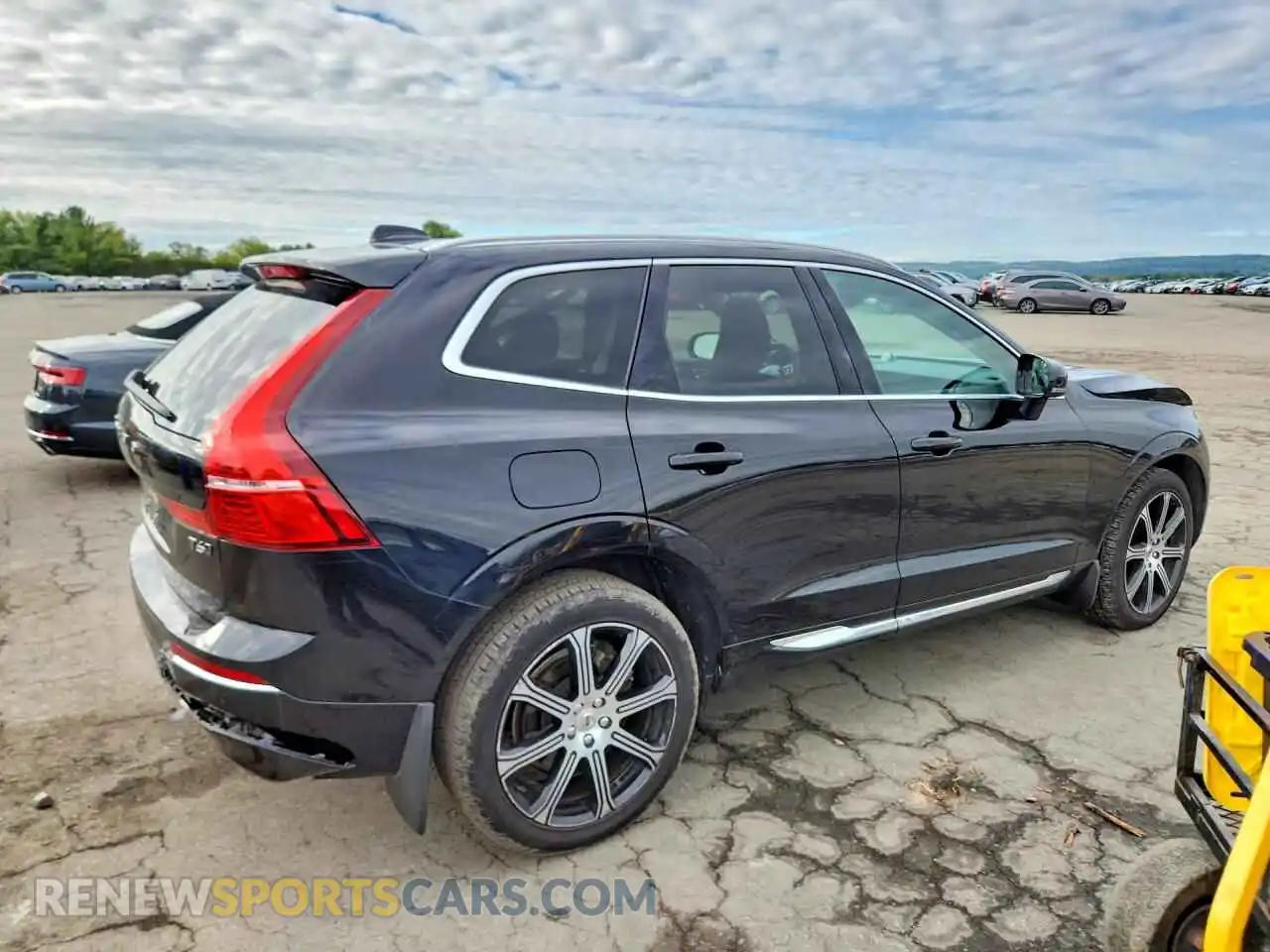 3 Photograph of a damaged car YV4A22RL0M1733377 VOLVO XC60 2021