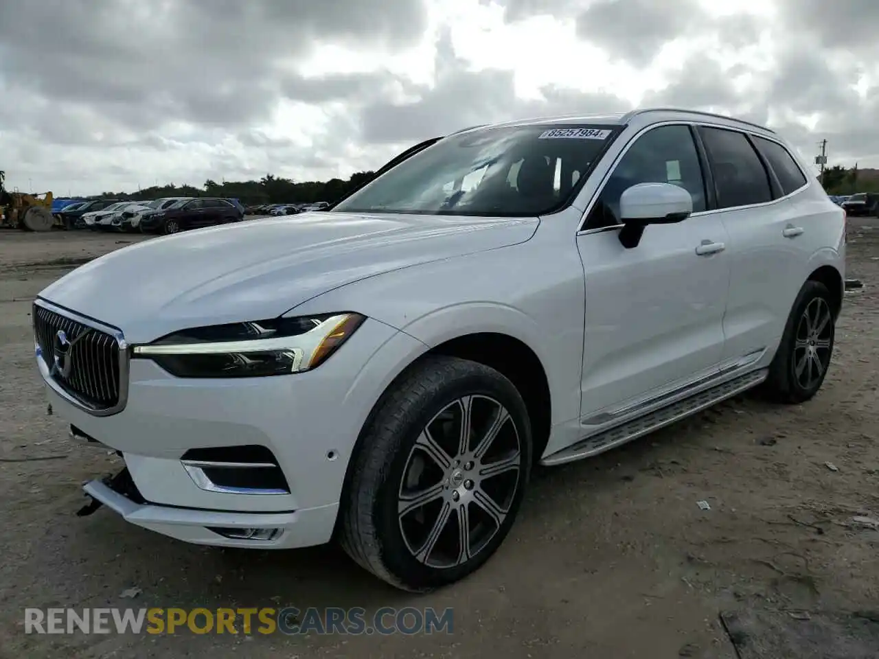 1 Photograph of a damaged car YV4A22RL7M1887276 VOLVO XC60 2021