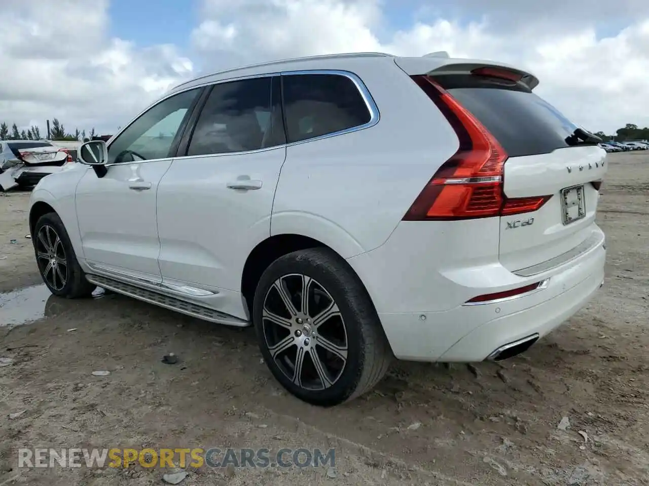 2 Photograph of a damaged car YV4A22RL7M1887276 VOLVO XC60 2021
