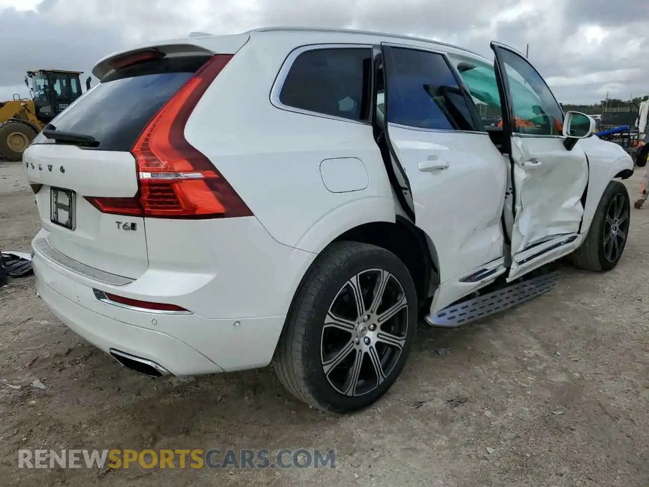3 Photograph of a damaged car YV4A22RL7M1887276 VOLVO XC60 2021