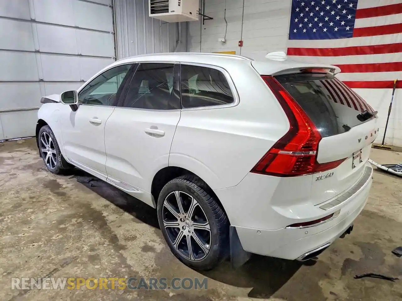 2 Photograph of a damaged car YV4BR0DL2M1805031 VOLVO XC60 2021