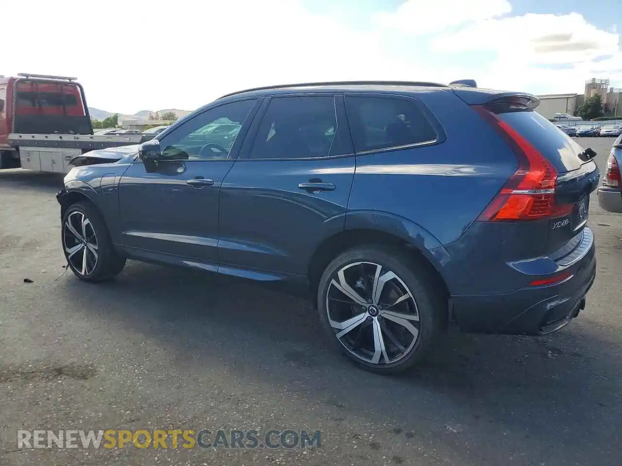 2 fotografías del automóvil dañado YV4BR0DM4N1910597 VOLVO XC60 2022
