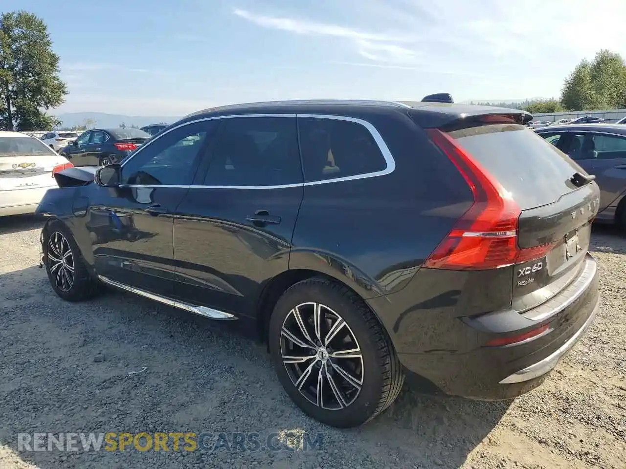 2 fotografías del automóvil dañado YV4H60DA6P1272719 VOLVO XC60 2023