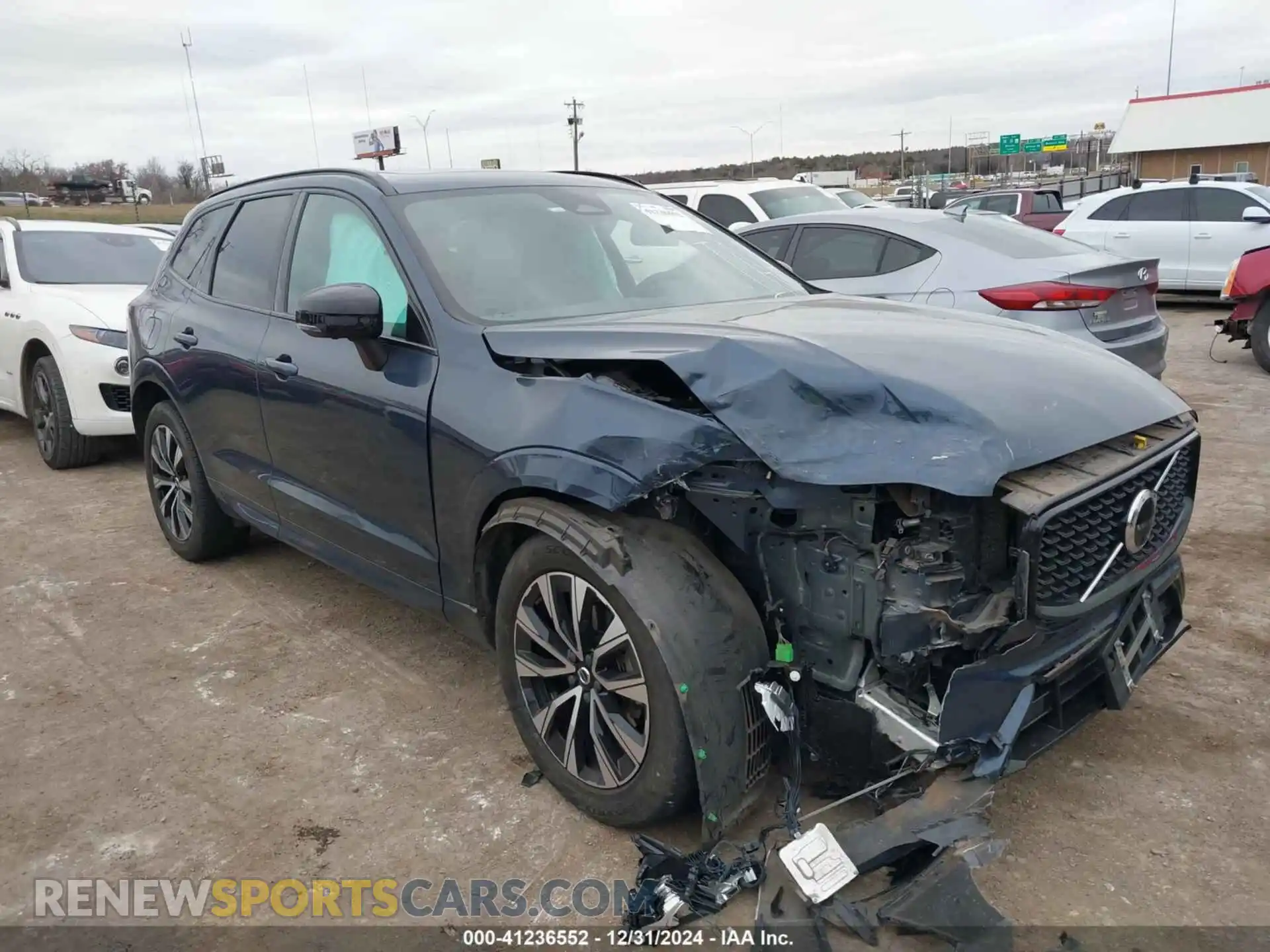 1 Photograph of a damaged car YV4L12DW2P1260907 VOLVO XC60 2023