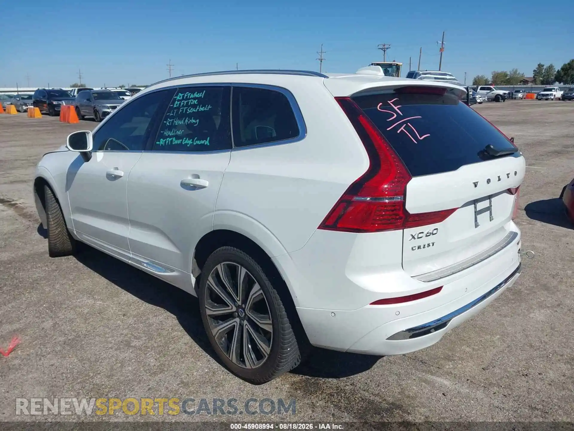 3 Photograph of a damaged car YV4L12RA2P1383961 VOLVO XC60 2023