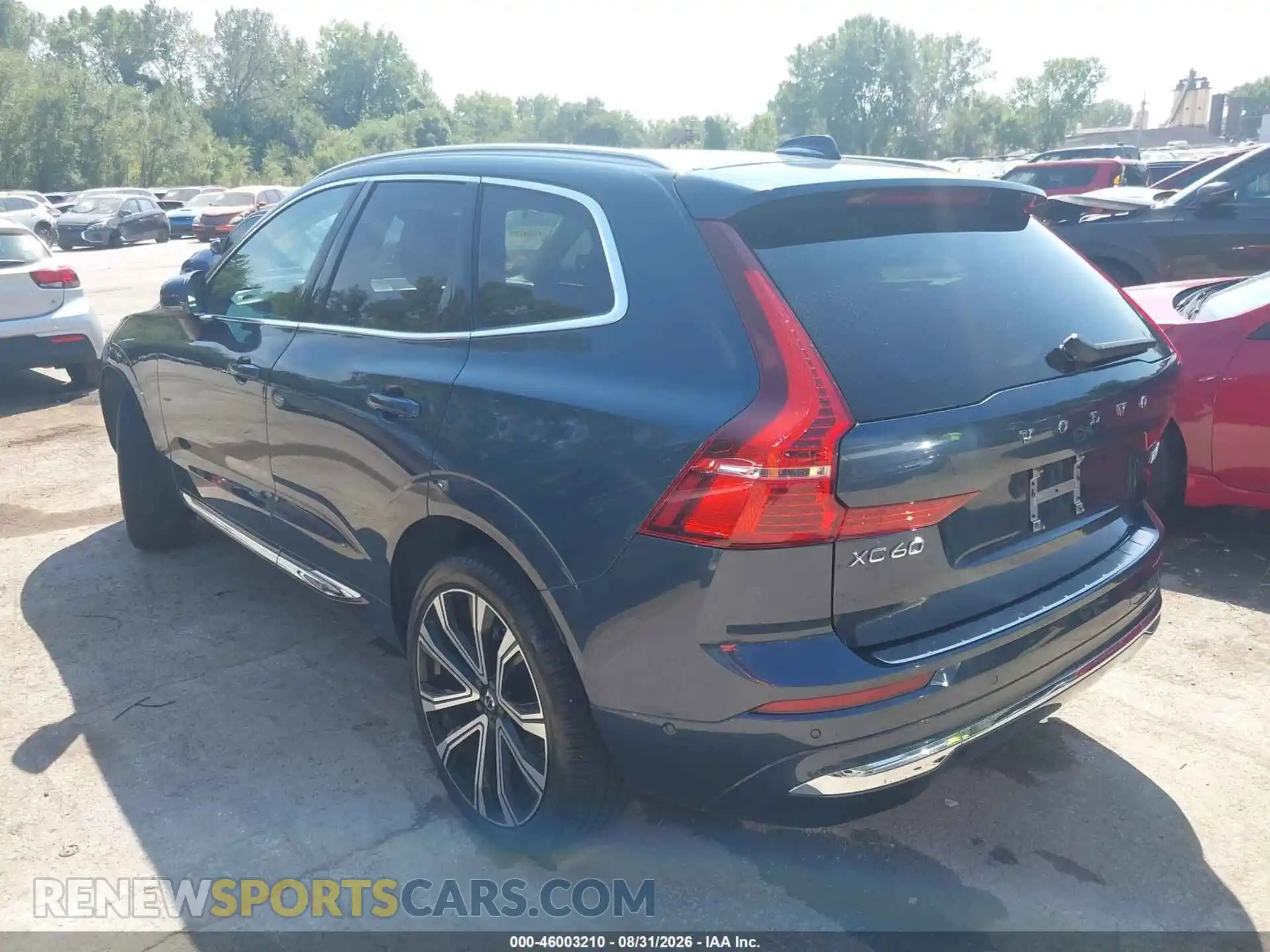 3 Photograph of a damaged car YV4L12RA9P1206209 VOLVO XC60 2023