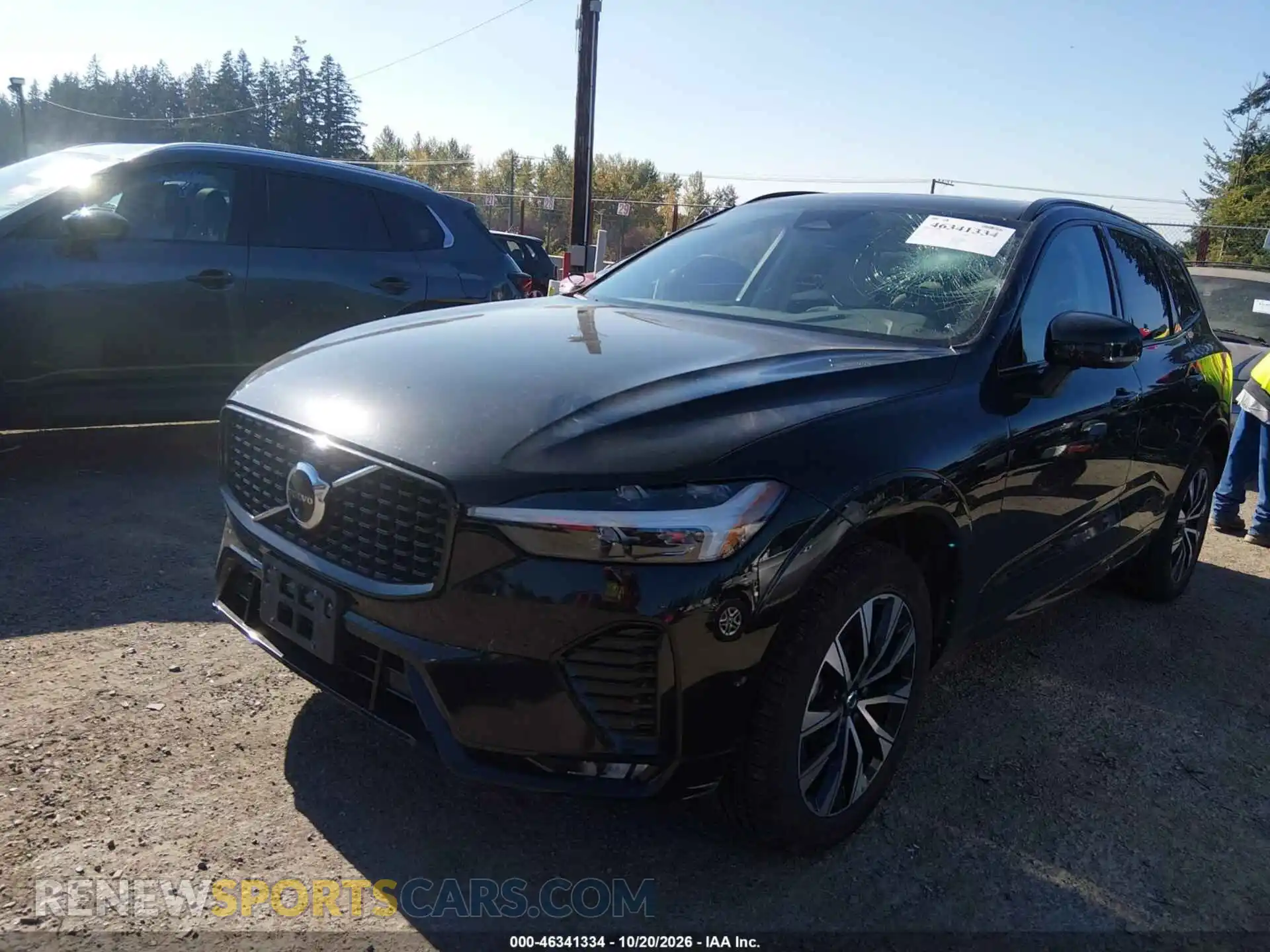 2 fotografías del automóvil dañado YV4L12RL7P1266183 VOLVO XC60 2023