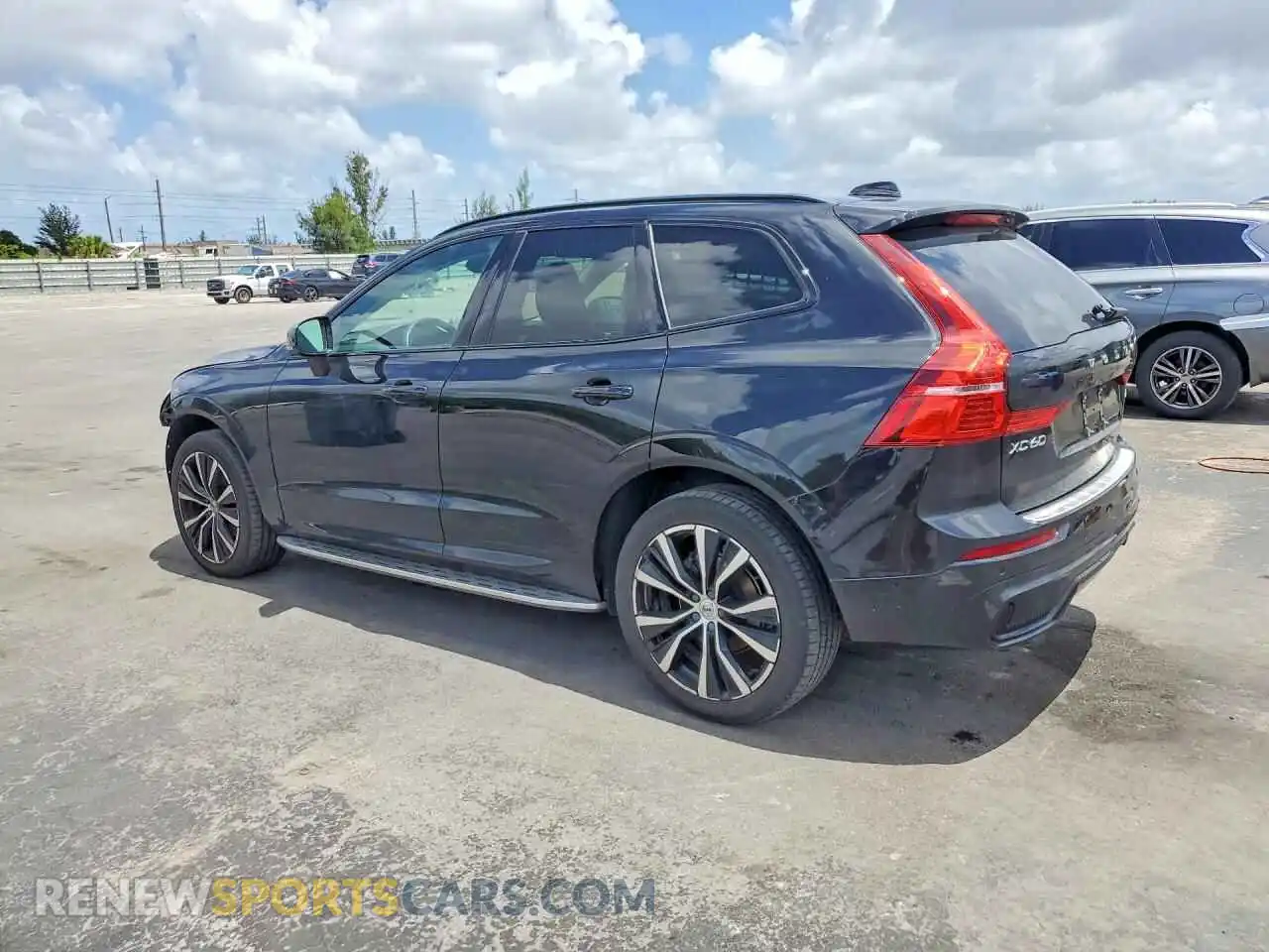 2 Photograph of a damaged car YV4L12RM5P1264747 VOLVO XC60 2023