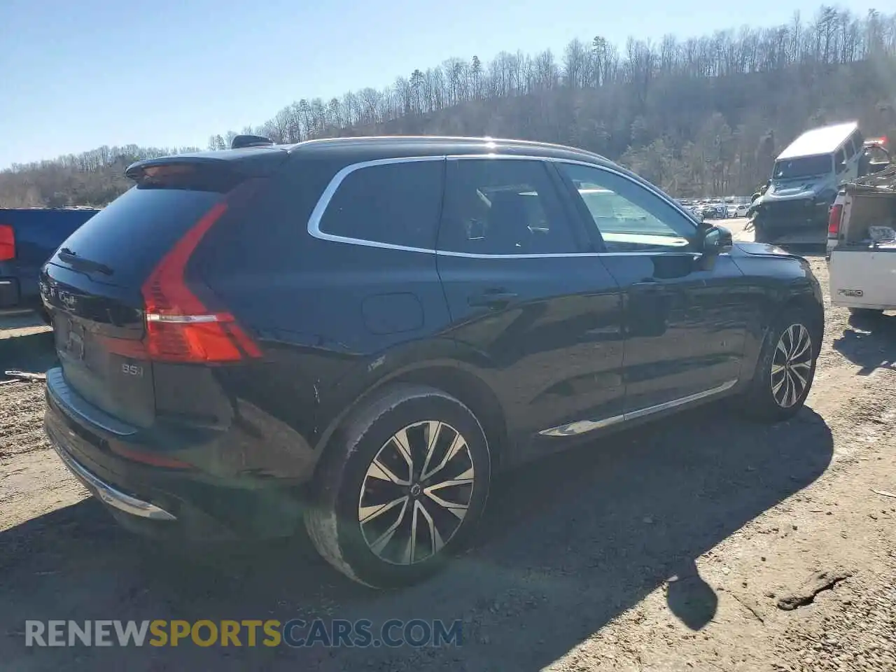 3 Photograph of a damaged car YV4L12RN7P1375177 VOLVO XC60 2023