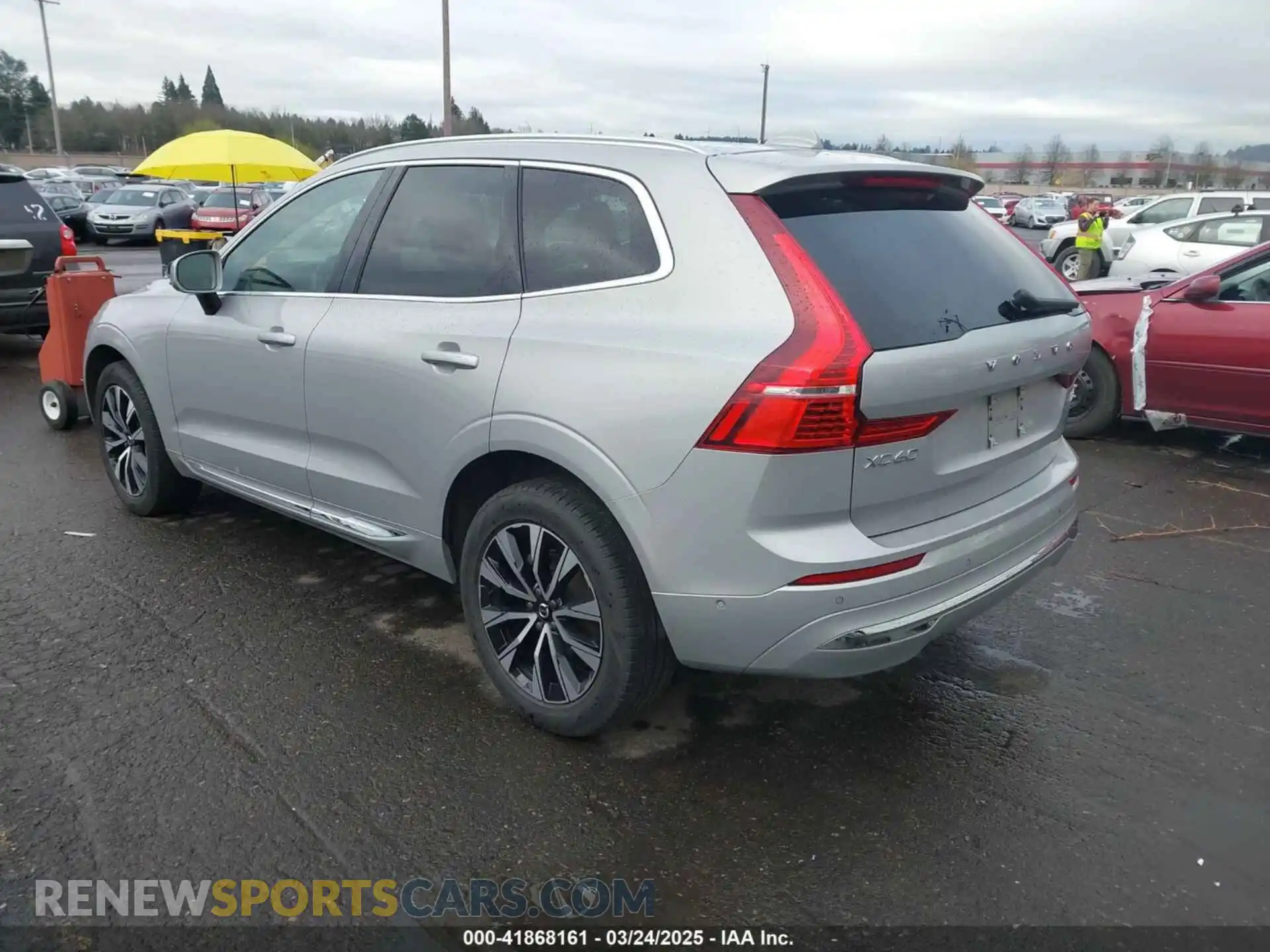 3 Фотография поврежденного автомобиля YV4L12RN9P1375763 VOLVO XC60 2023