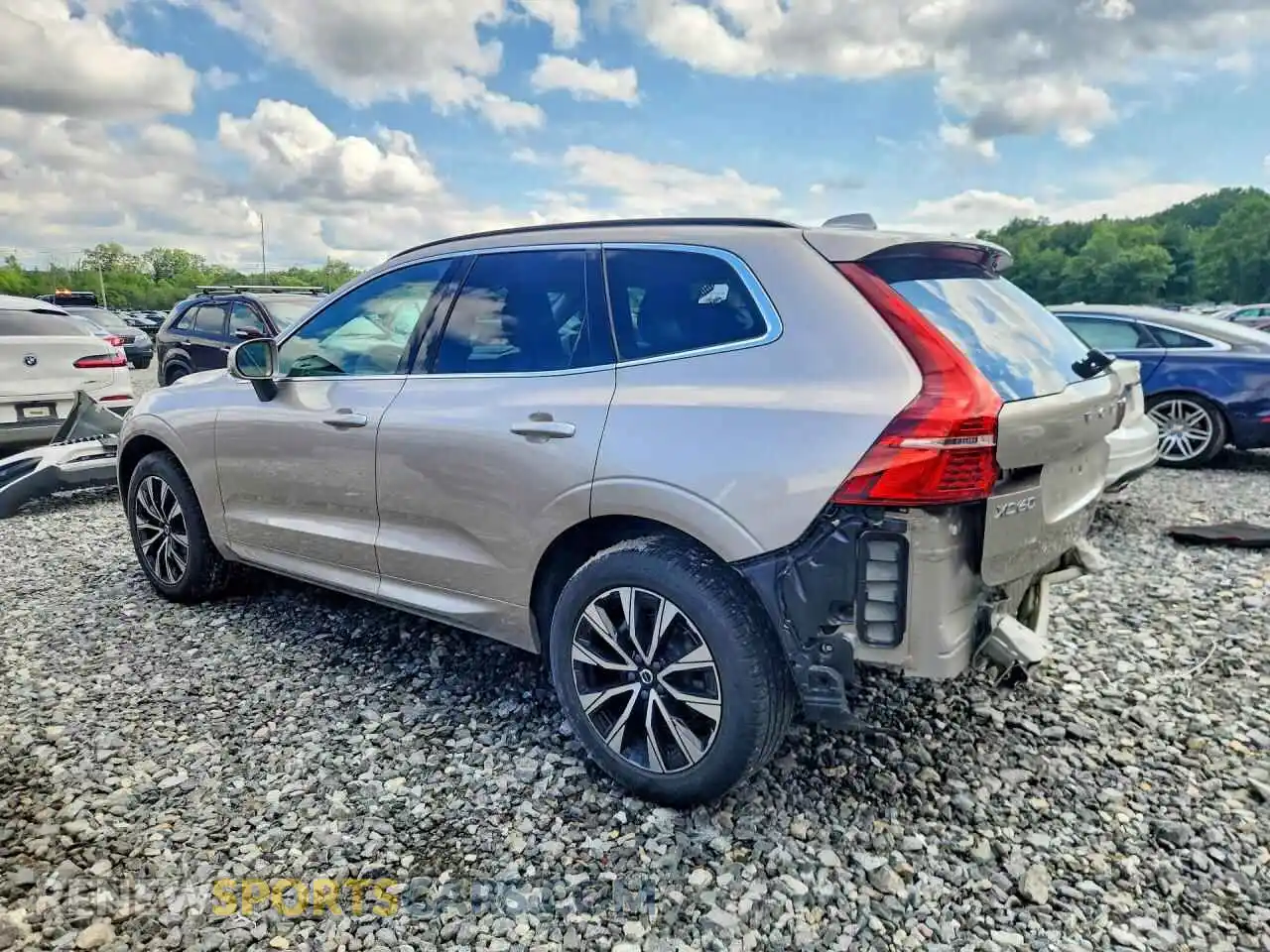 2 Photograph of a damaged car YV4L12RV7P1203781 VOLVO XC60 2023