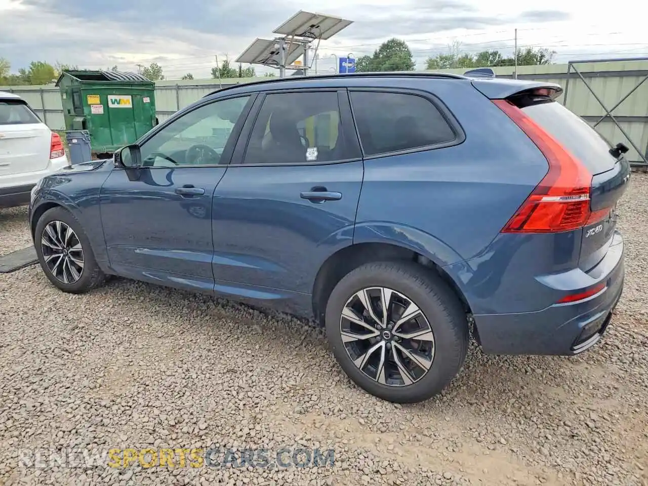 2 Photograph of a damaged car YV4L12RW7P1388990 VOLVO XC60 2023