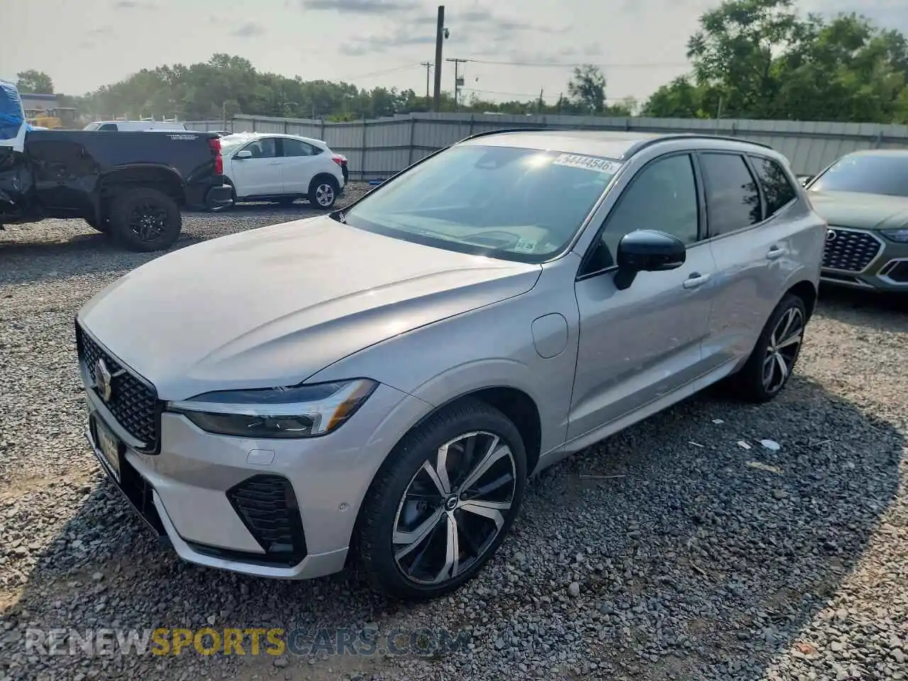 1 Photograph of a damaged car YV4H60DM6R1801924 VOLVO XC60 2024