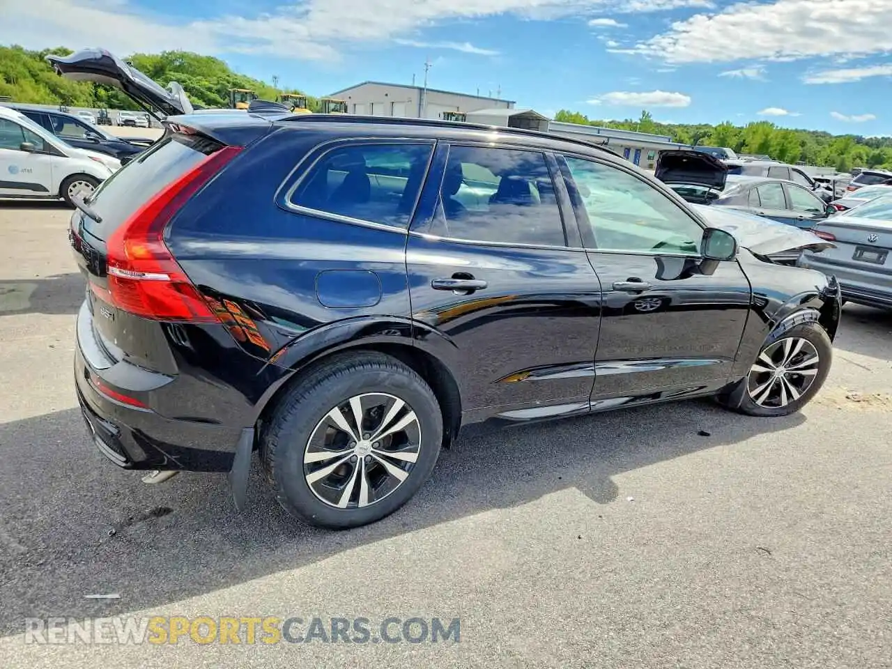 3 Photograph of a damaged car YV4L12RK2R1912191 VOLVO XC60 2024