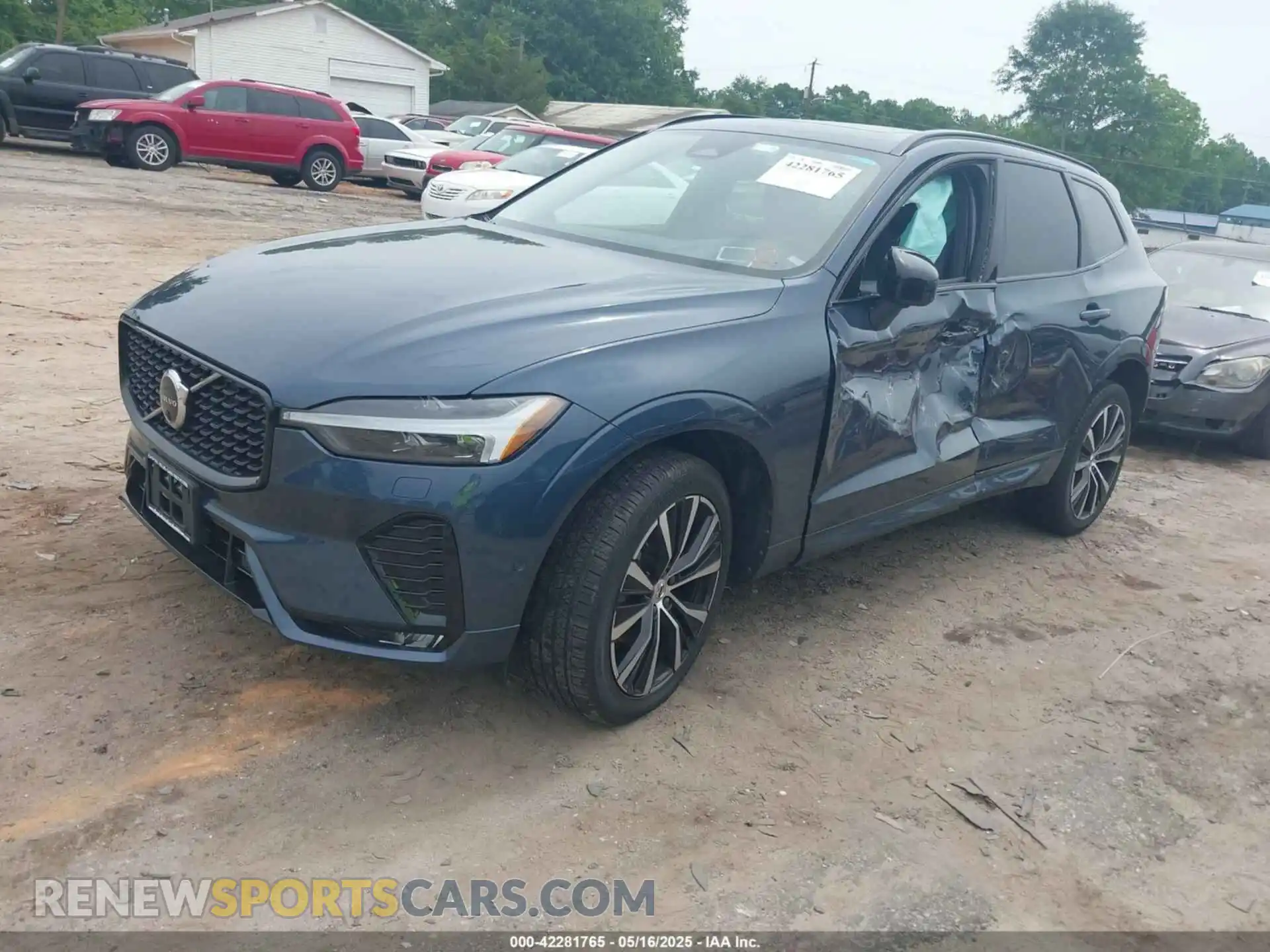 2 Photograph of a damaged car YV4L12RL2R1777819 VOLVO XC60 2024