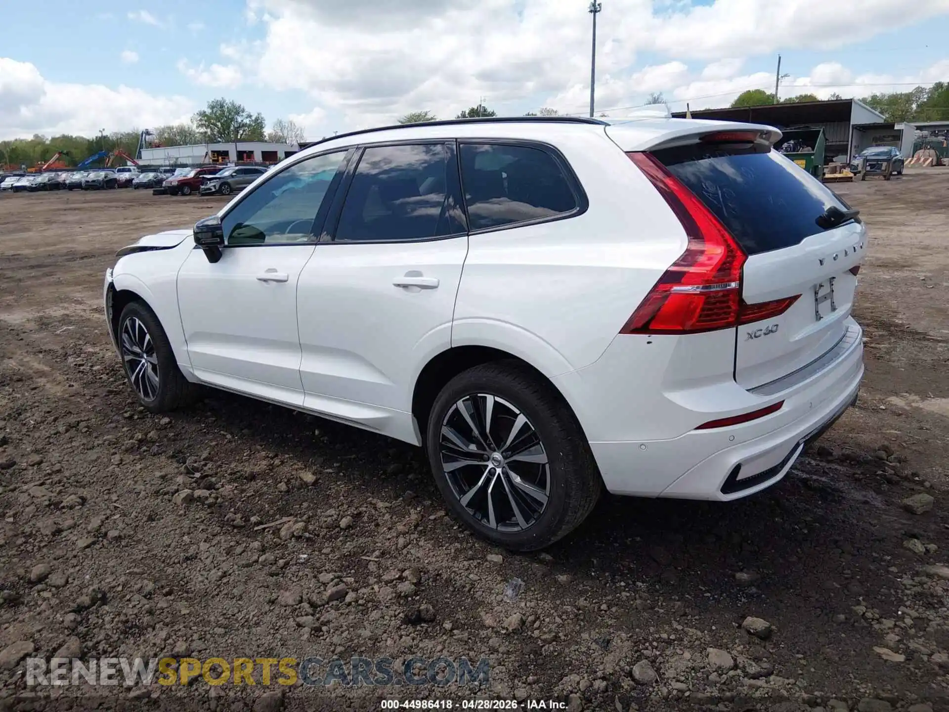3 Photograph of a damaged car YV4L12RL3R1904660 VOLVO XC60 2024