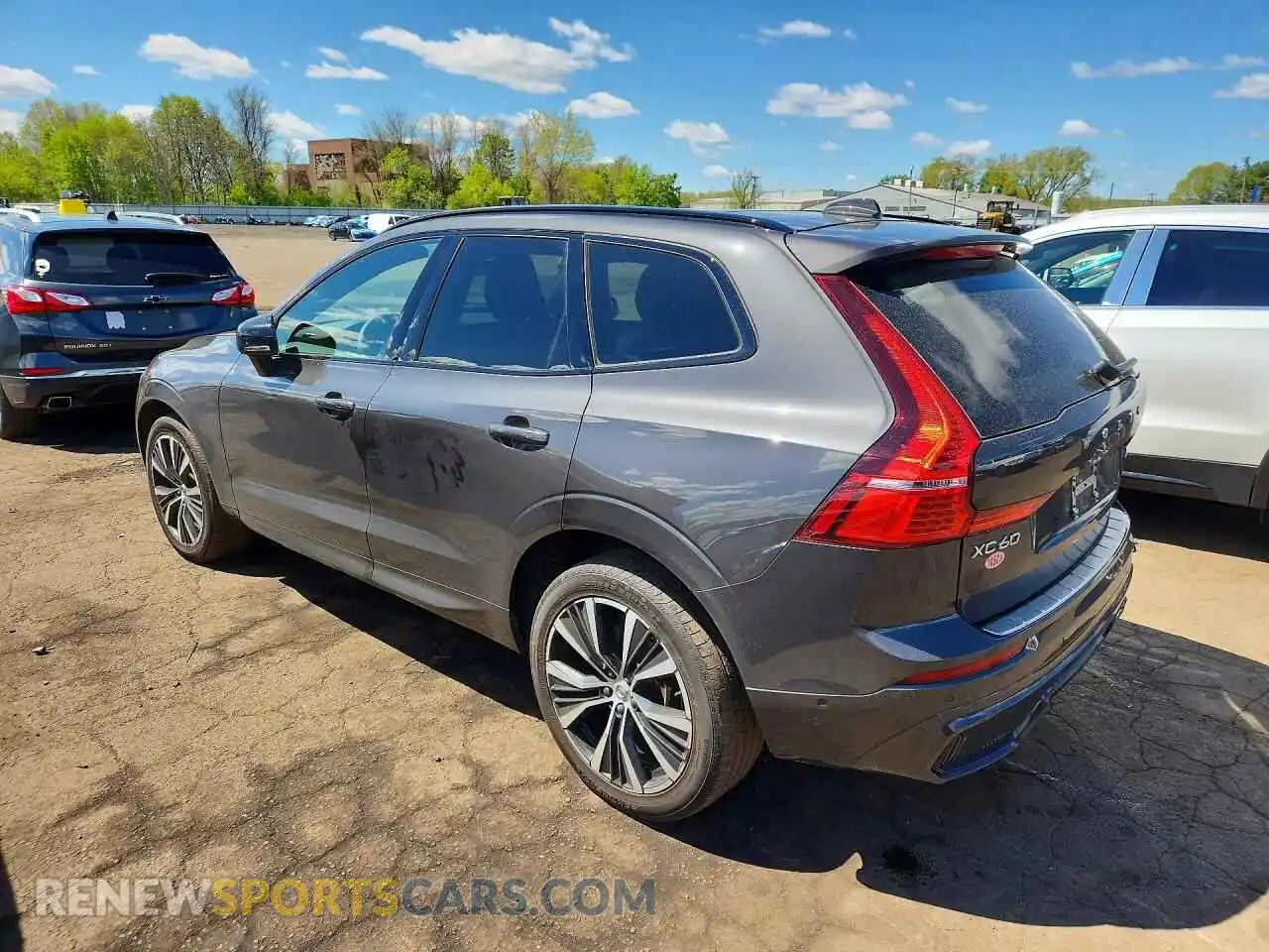 2 Photograph of a damaged car YV4L12RL5R1716240 VOLVO XC60 2024