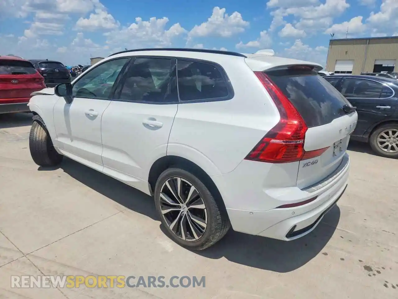 2 Фотография поврежденного автомобиля YV4L12RL6R1719907 VOLVO XC60 2024