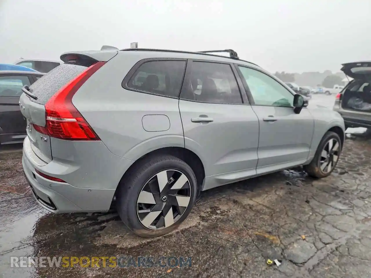 3 fotografías del automóvil dañado YV4H60RC7S1209759 VOLVO XC60 2025