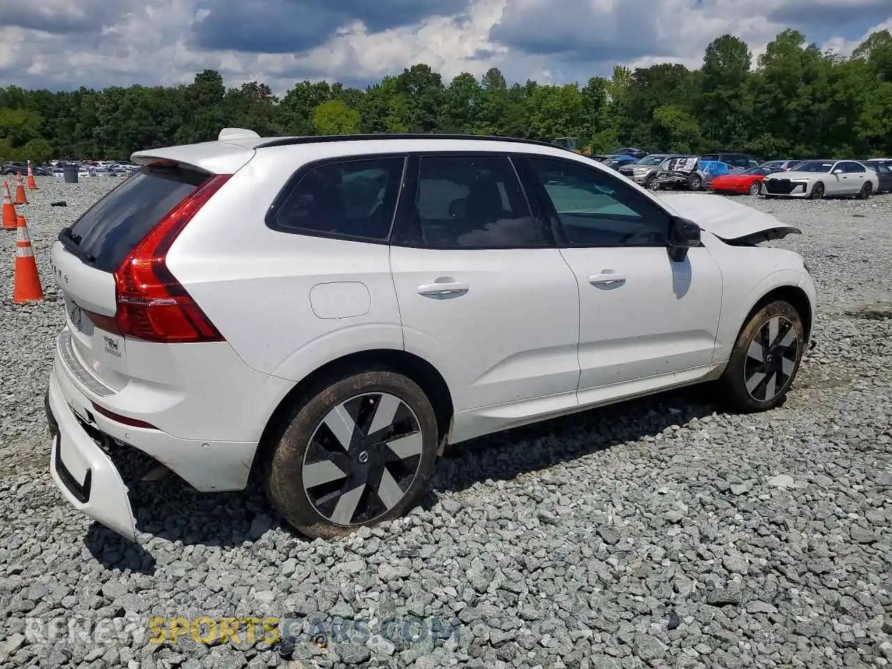3 Photograph of a damaged car YV4H60RCXS1049764 VOLVO XC60 2025