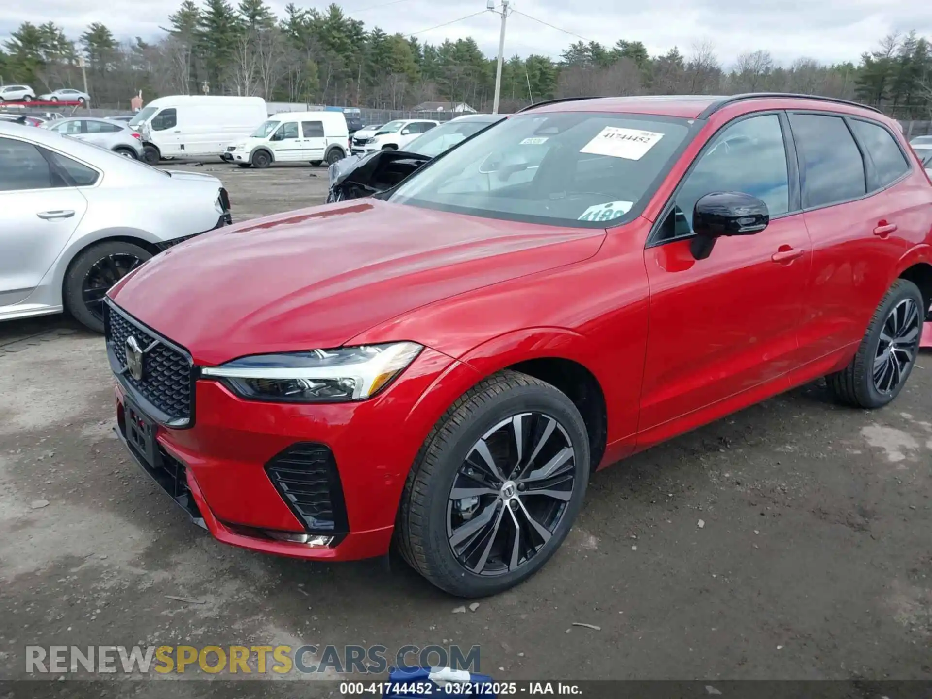 2 Photograph of a damaged car YV4M12RCXS1016126 VOLVO XC60 2025