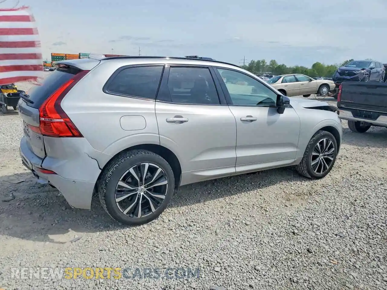 3 Photograph of a damaged car YV4M12RCXS1135455 VOLVO XC60 2025